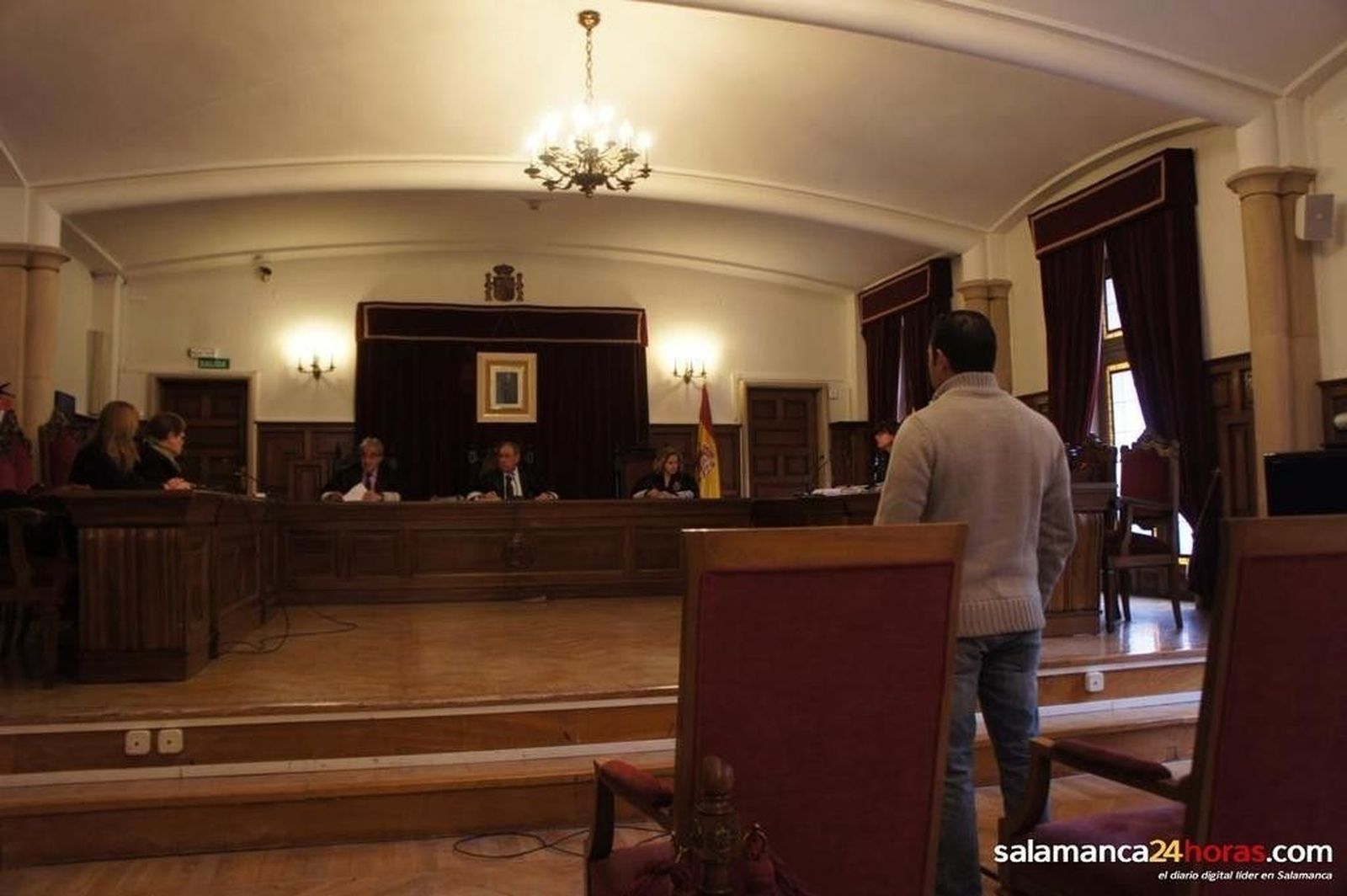 Absuelto el padre acusado por abusar de su hija