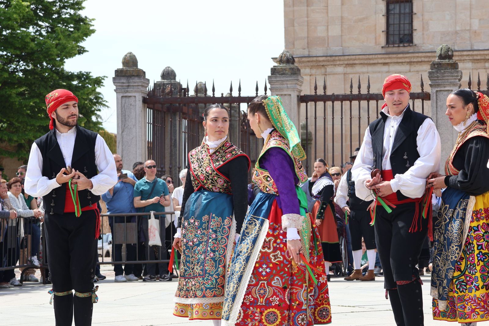 el-bolero-de-algodre-en-la-plaza-de-la-catedral-22