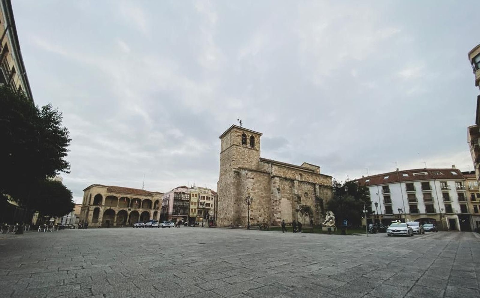 Jornada de nubes vista desde la Plaza Mayor