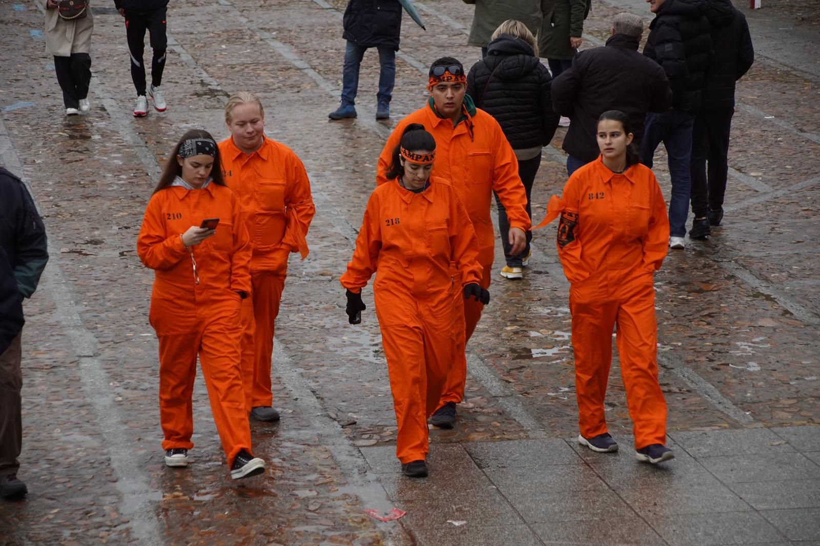 ambiente-encierro-urbano-lunes-de-carnaval-en-ciudad-rodrigo-12-de-febrero-de-2024-fotos-s24h-69