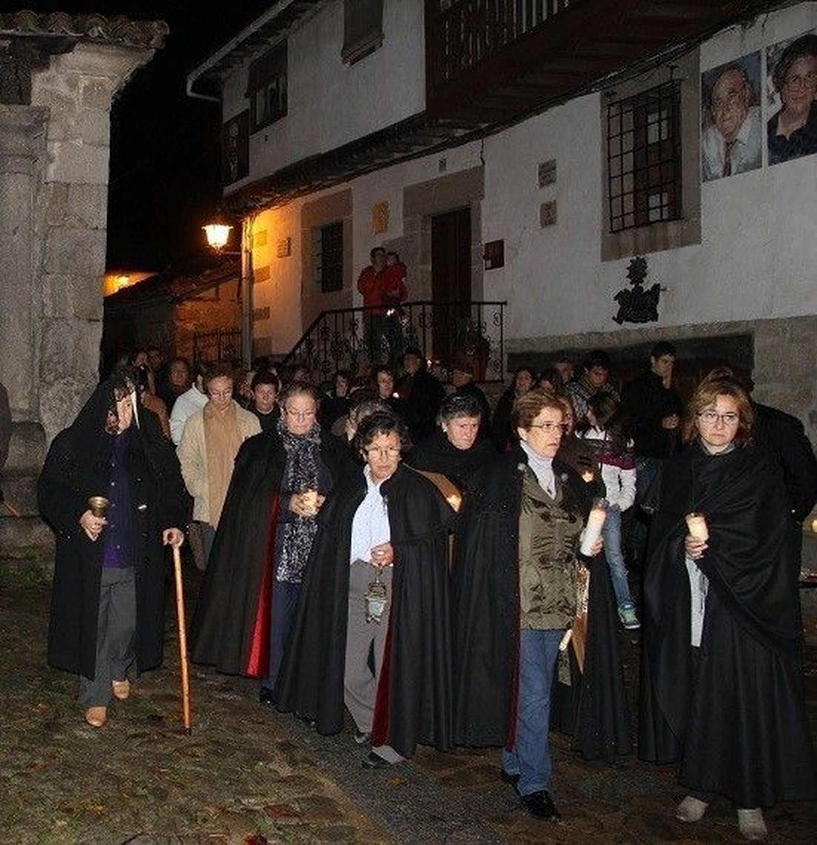 Luces blancas para celebrar la Noche de Almas