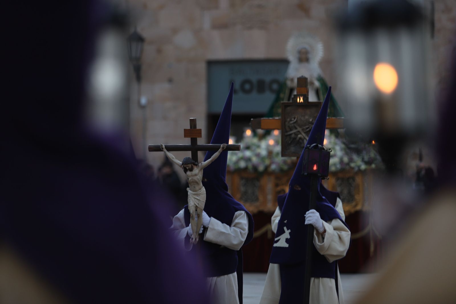Cofradía del Vía Crucis 2022. Foto María Lorenzo  (3)