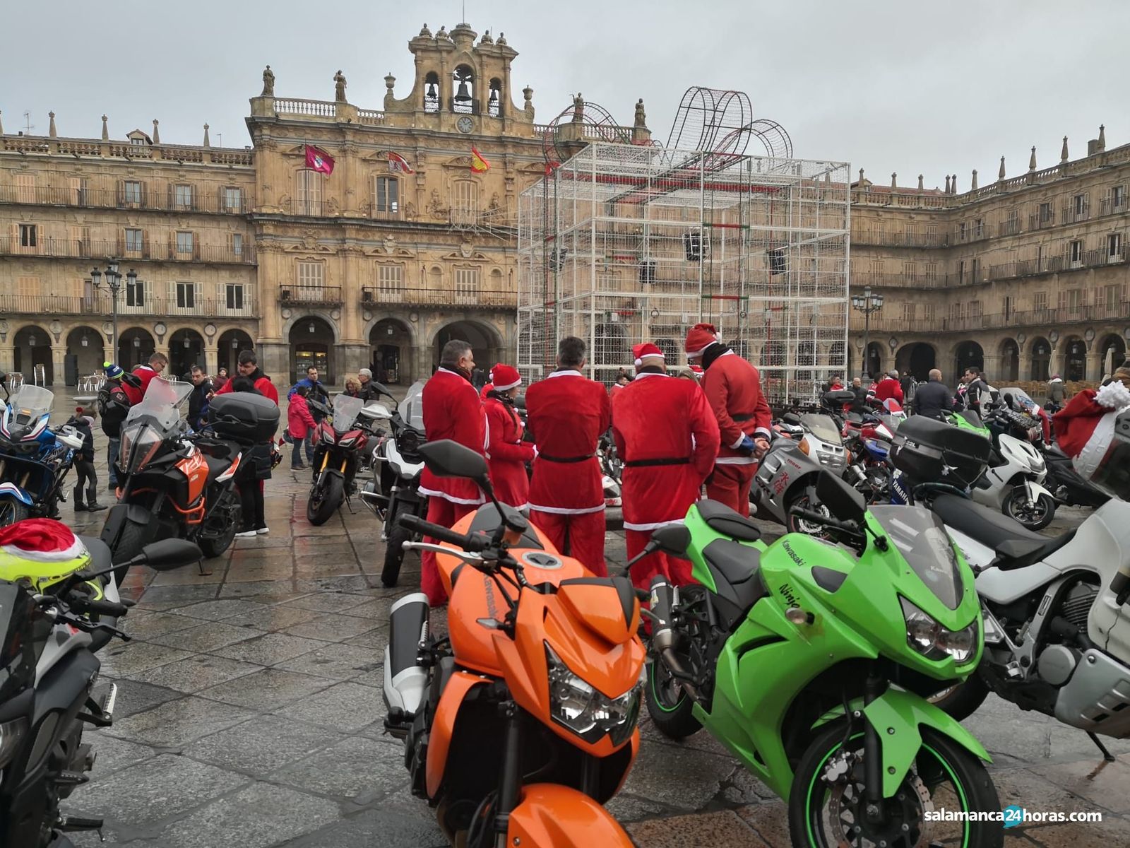Papanoelada del Motoclub Ruedas Charras (5)