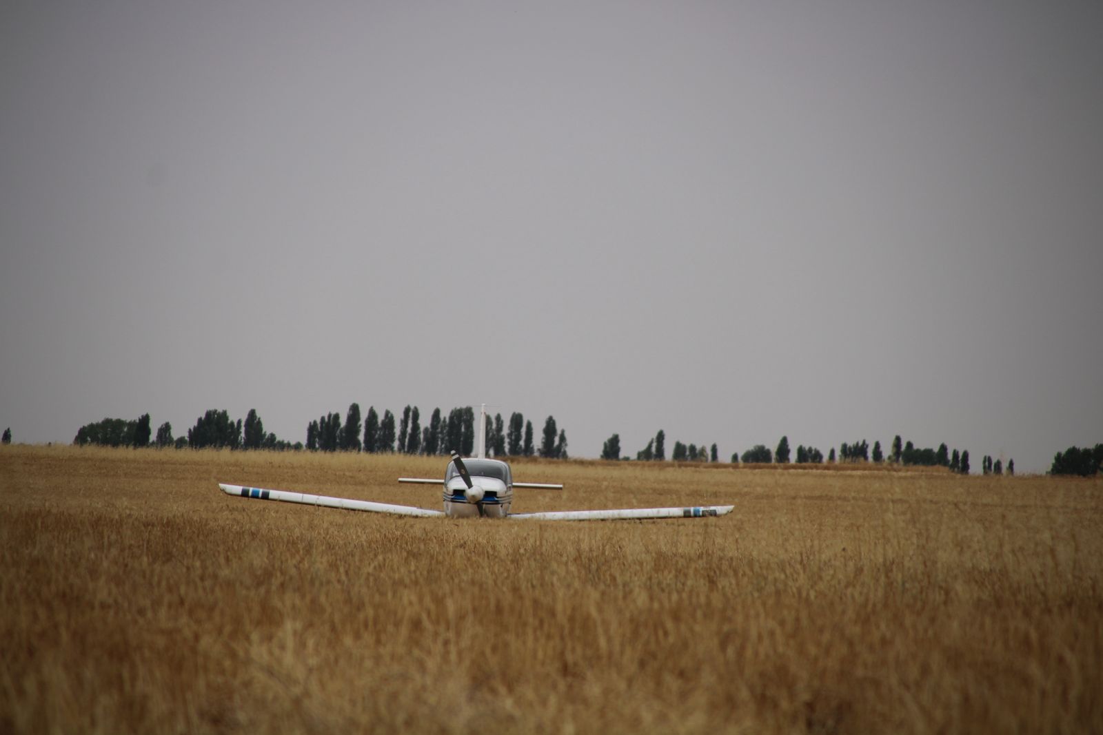 Aterrizaje forzoso de una avioneta de Matacán en Rágama