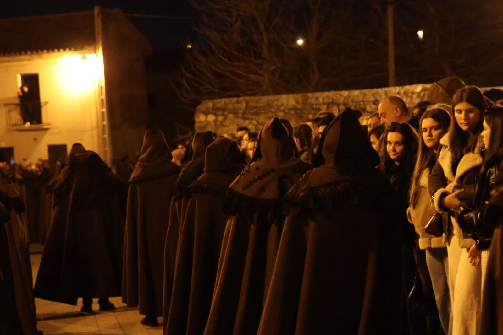 GALERÍA | Revive en imágenes la procesión de las Capas Pardas