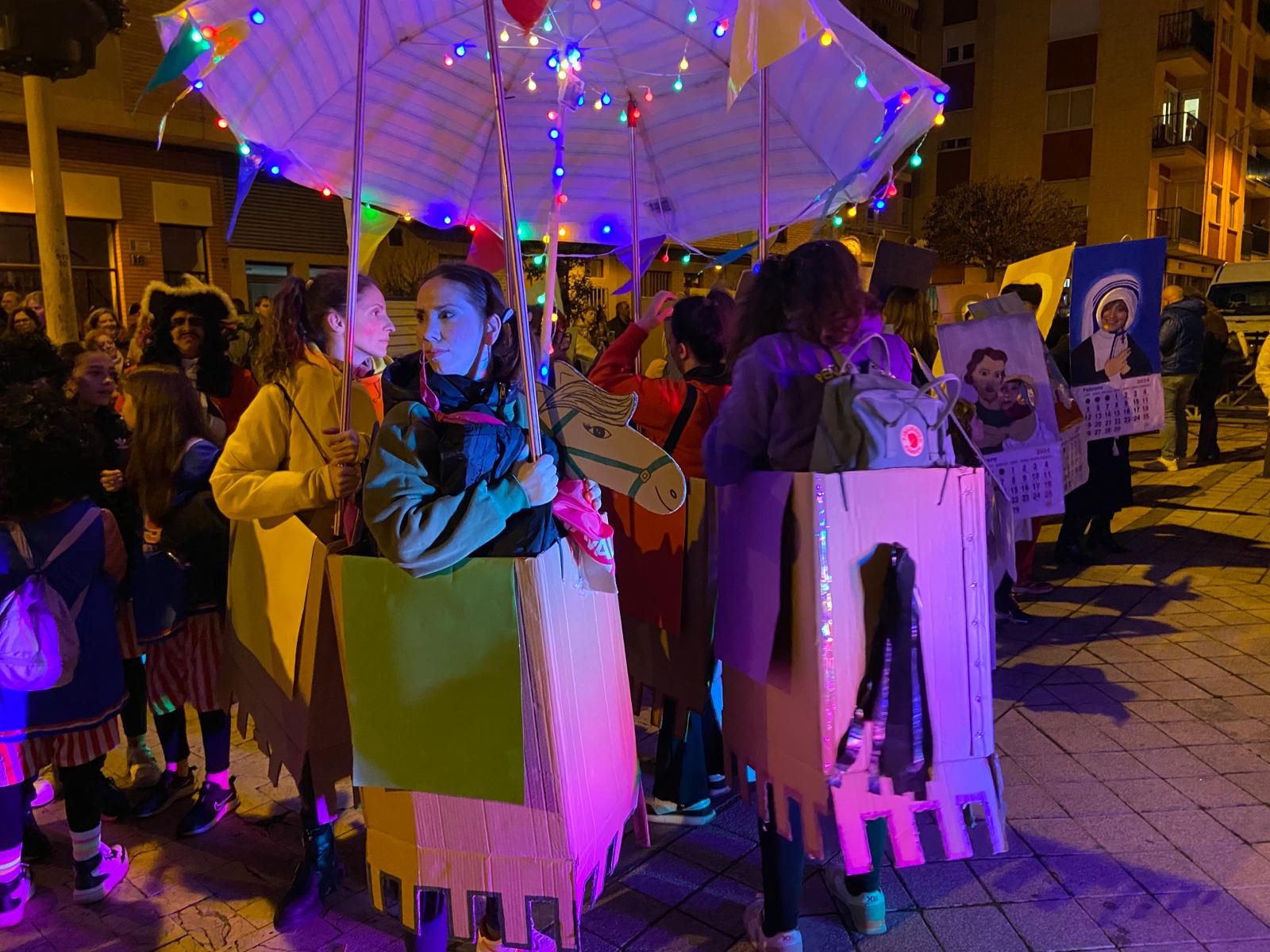 carnaval-de-la-asociacion-de-vecinos-zoes-del-barrio-del-oeste-21