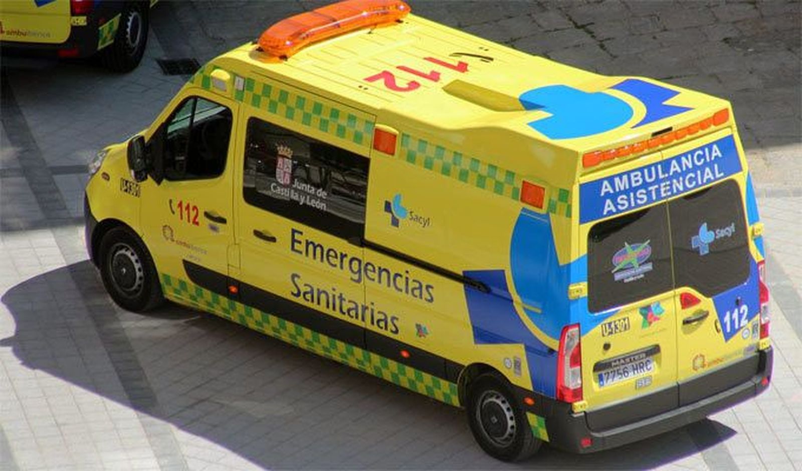 Foto archivo de una ambulancia Foto archivo de una ambulancia