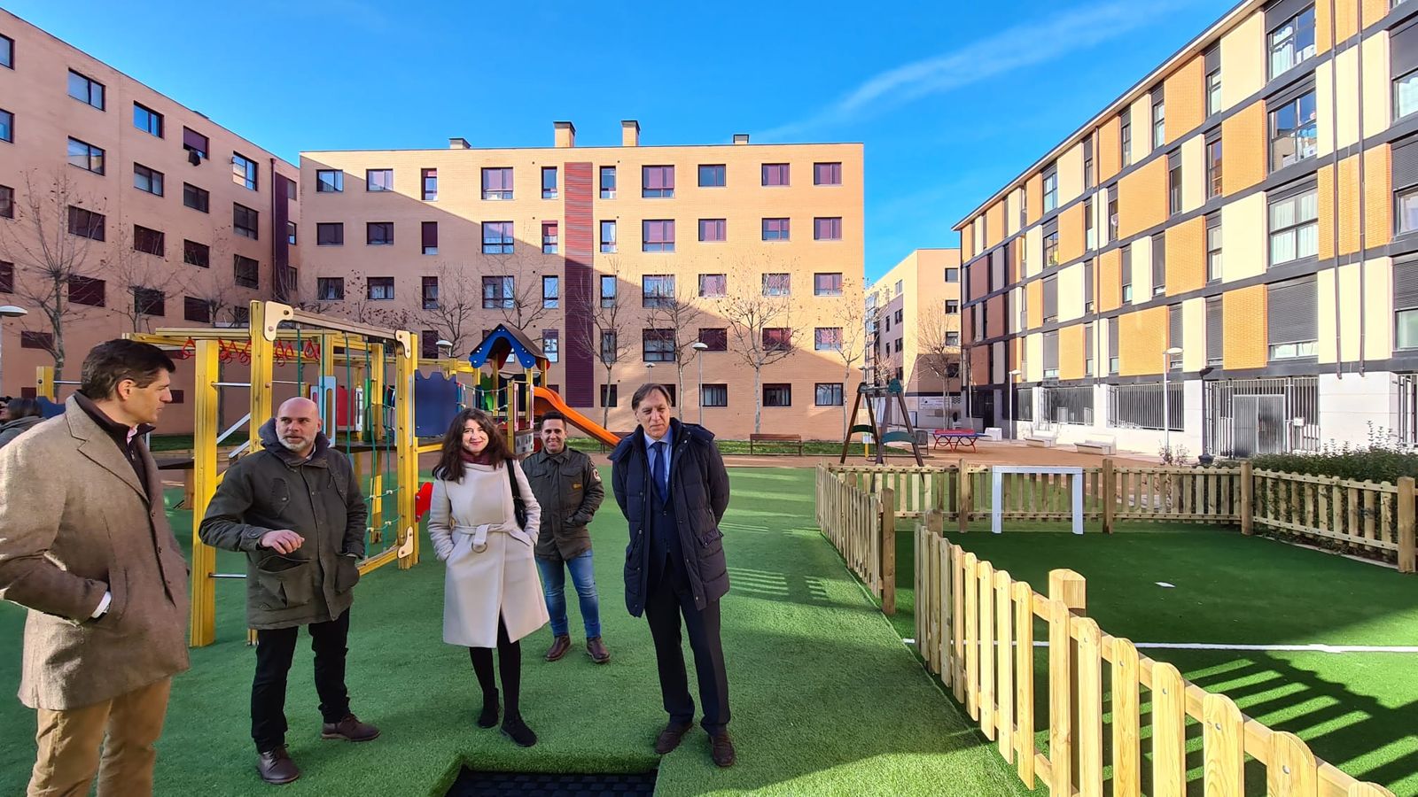 Modernizadas otras cuatro plazas del barrio El Zurguén como espacios más saludables y para el ocio familiar