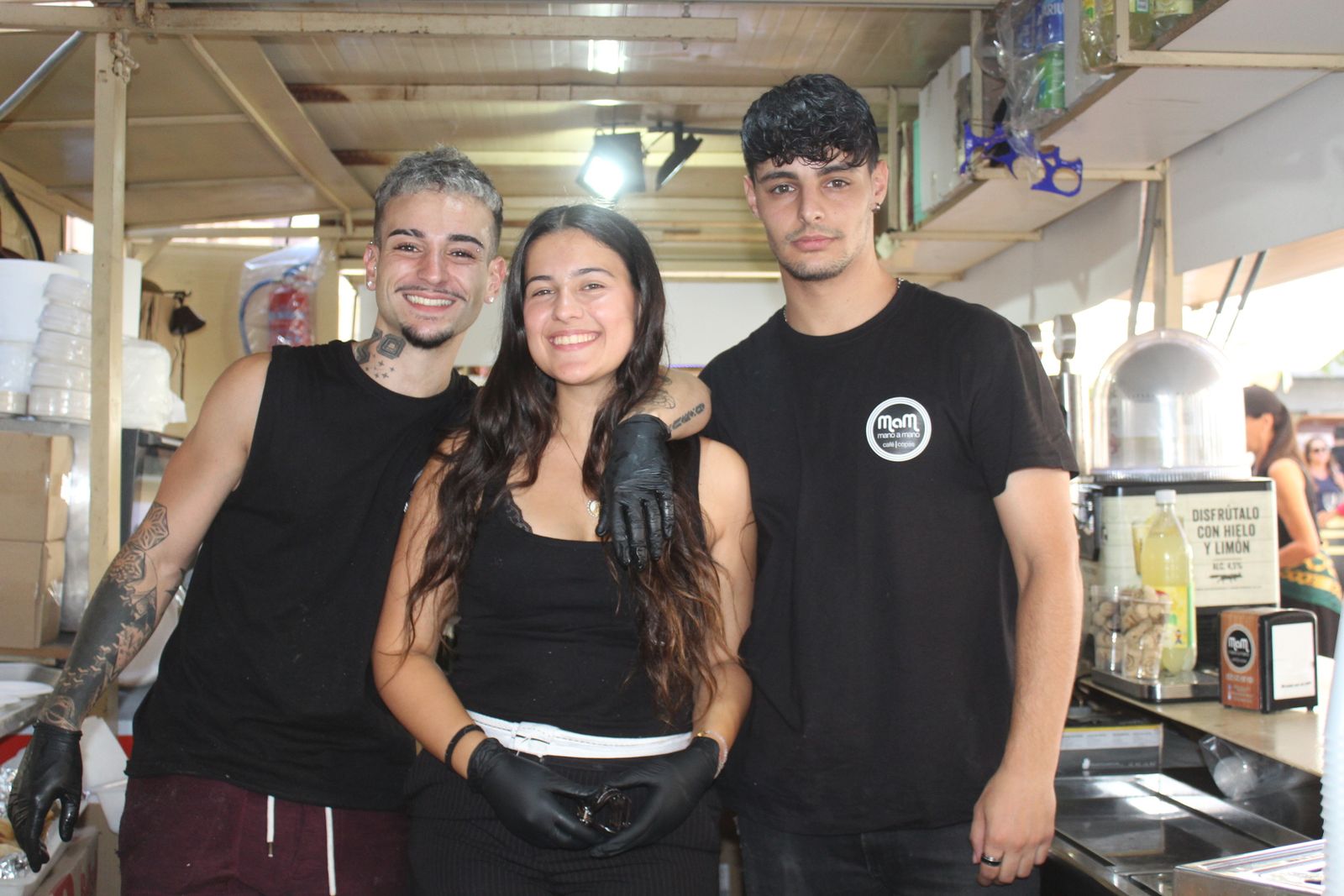 Ambiente en la Feria de Día en el mediodía de este sábado