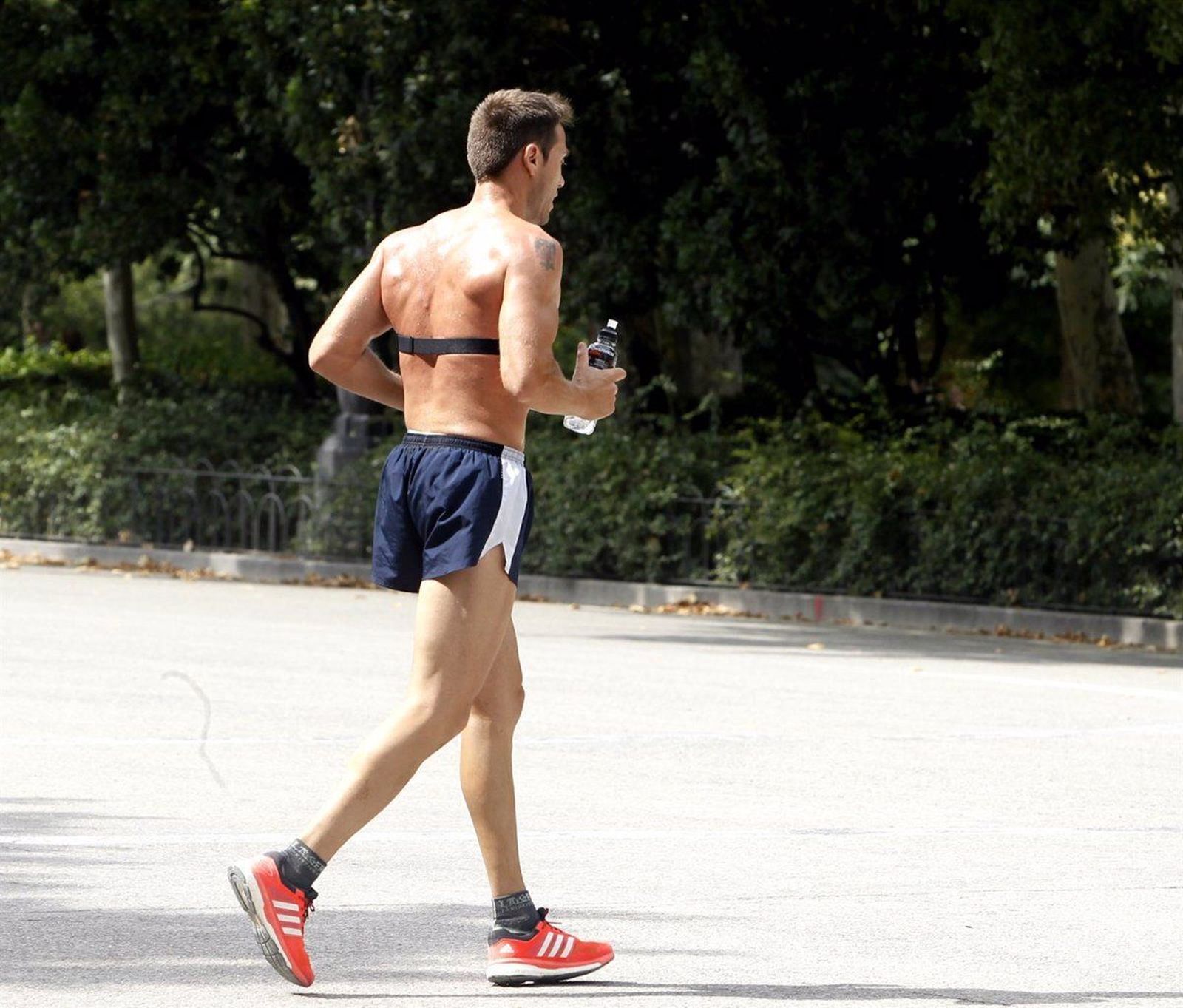 Hombre haciendo ejercicio. Europa Press