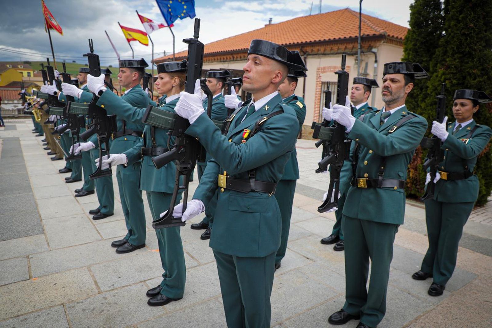 La Guardia Civil pone en valor en Galisdute los 182 años de su Fundación