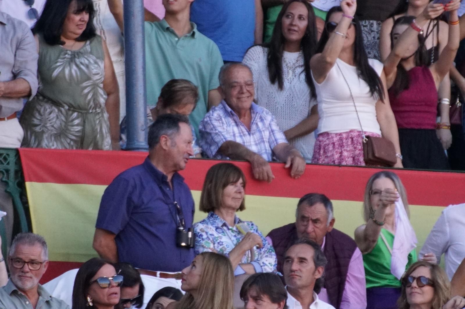 Así ha vivido la afición de La Glorieta el primer cartel de figuras de la feria: imágenes del ambiente en los tendidos y en el patio de cuadrillas