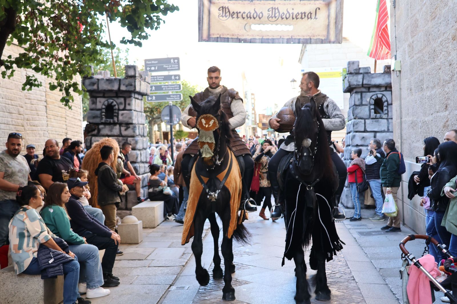 Desfile inaugural Mercado Medieval de Zamora