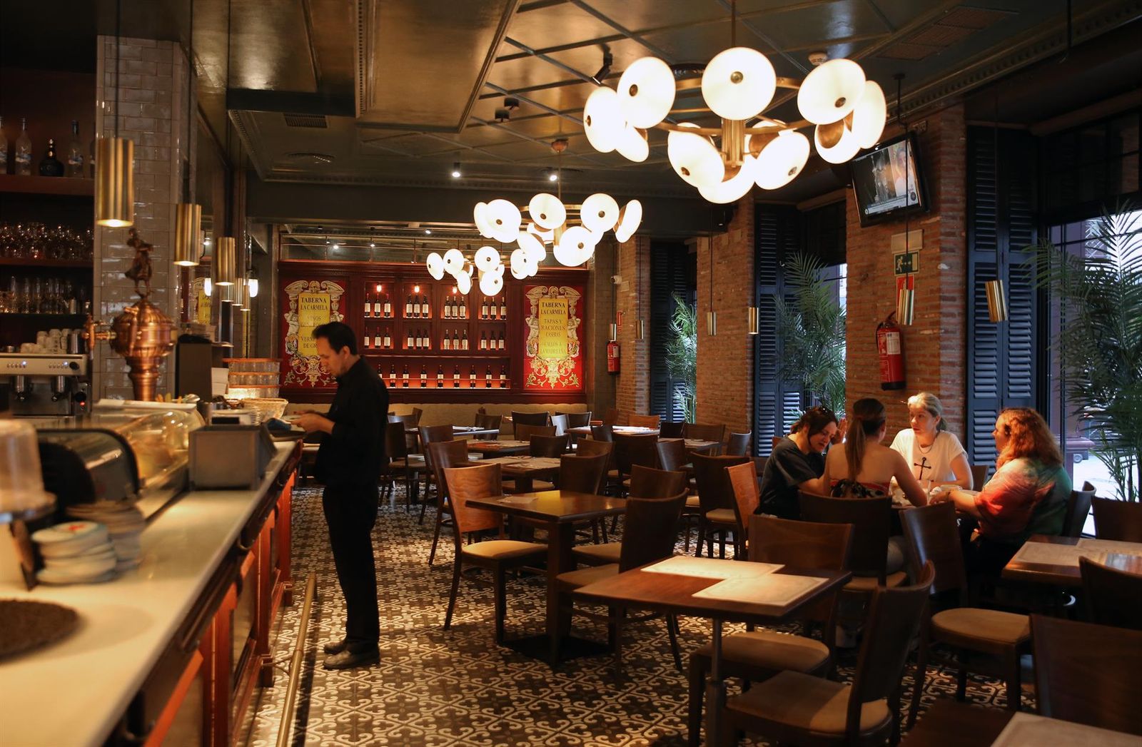 Interior de un restaurante   Isabel Infantes   Europa Press   Archivo