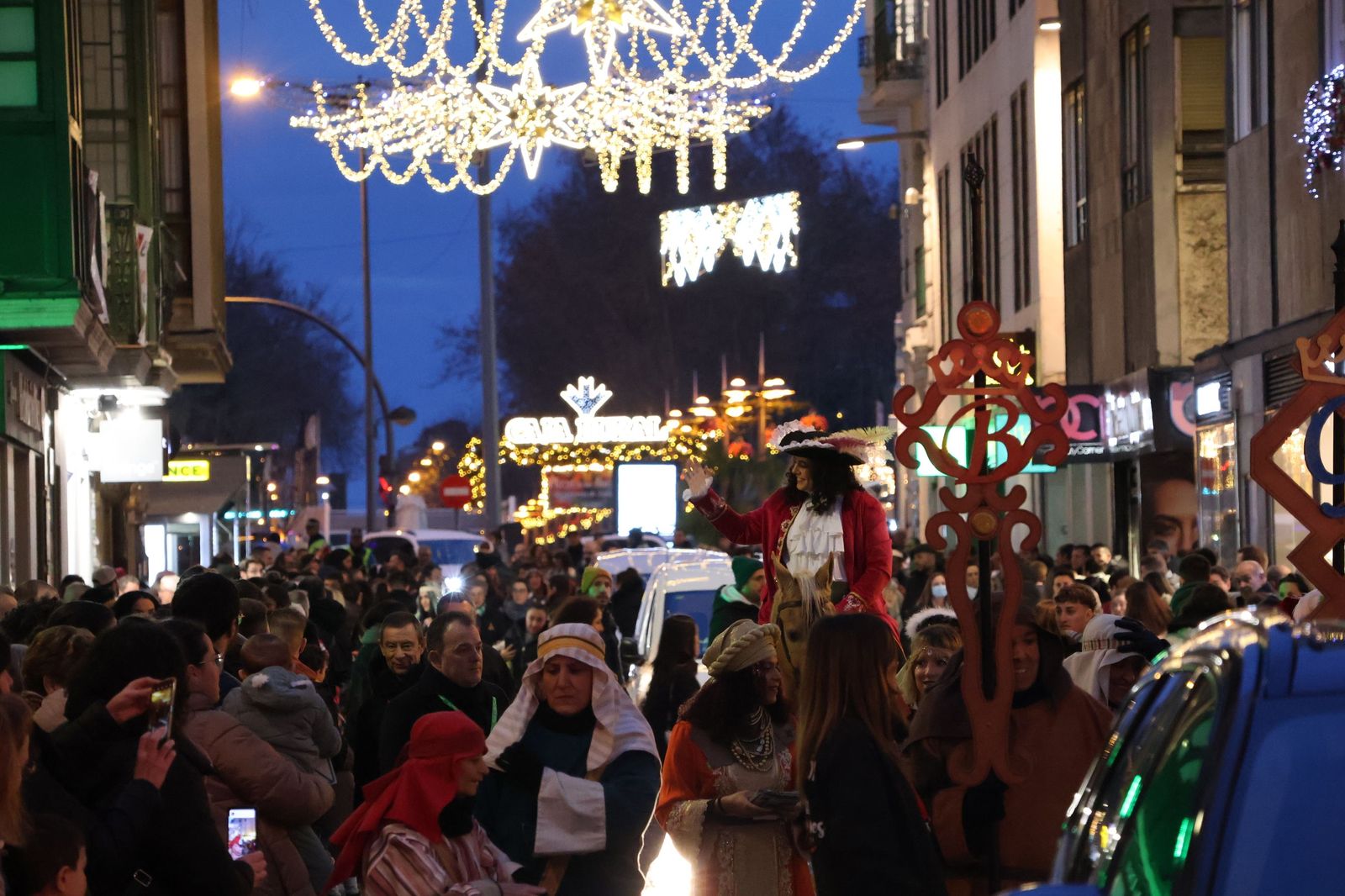 El Cartero de Sus Majestades de Oriente recoge las cartas de los pequeños zamoranos (33).JPG