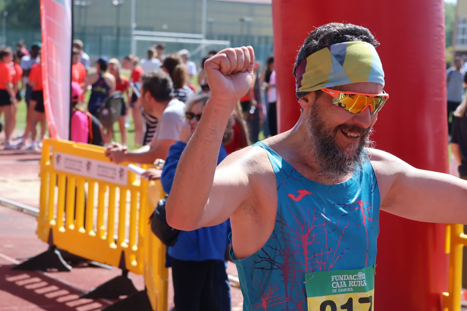 GALERÍA | Revive en imágenes la llegada a meta de los atletas en la Media Maratón de Zamora