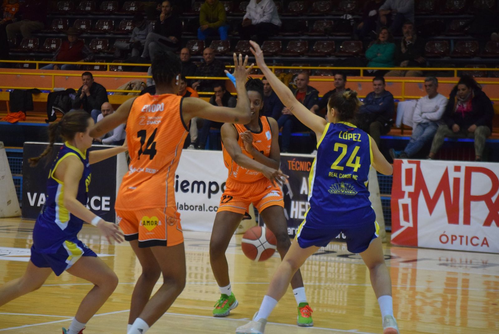 cd-zamarat-real-canoe-25