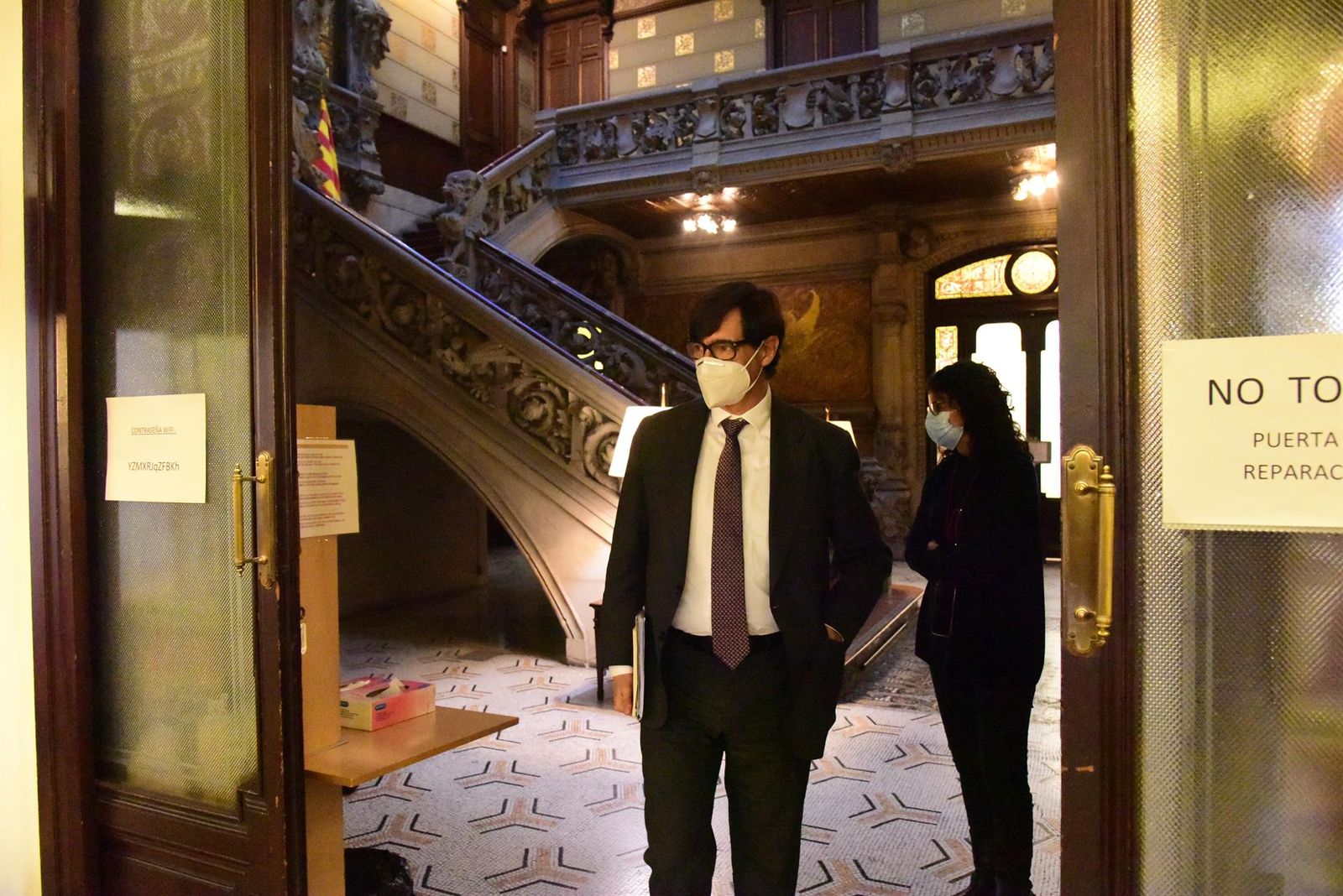 El ministro de Sanidad, Salvador Illa, a su llegada a una comparecencia convocada ante los medios para hacer seguimiento de la pandemia por Covid 19