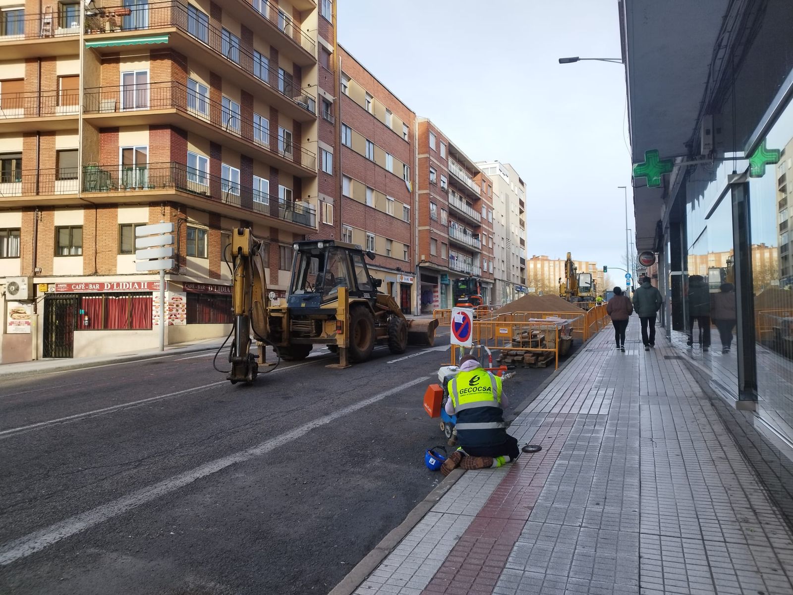 Cortada la Carretera de Ledesma por obras de urbanización