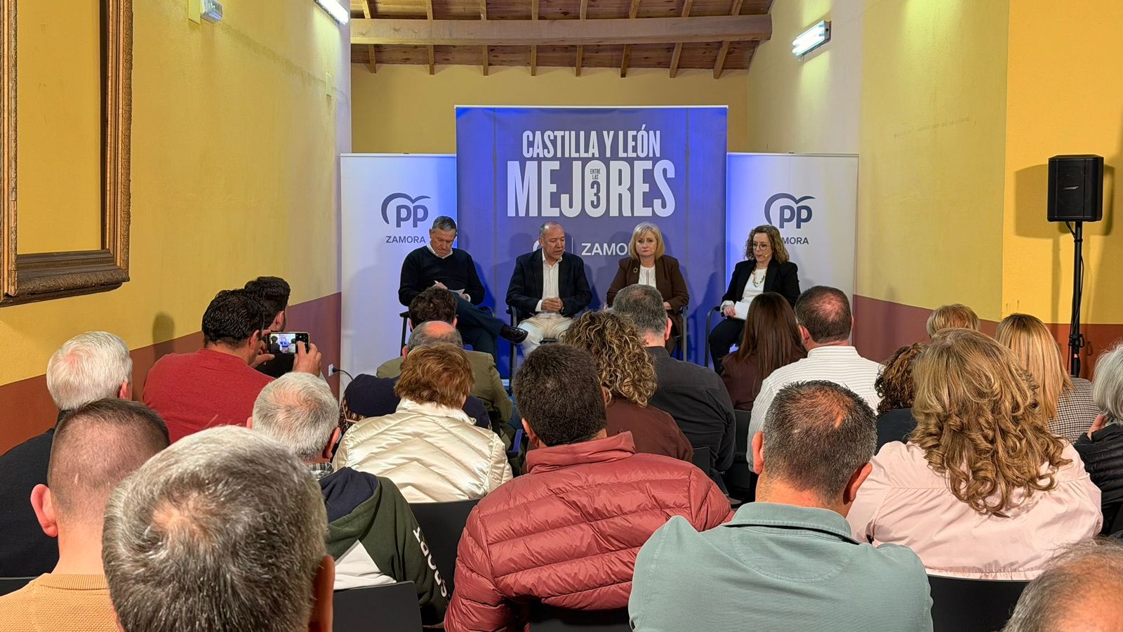 El PP se reúne con alcaldes y concejales de la comarca Toro- Guareña