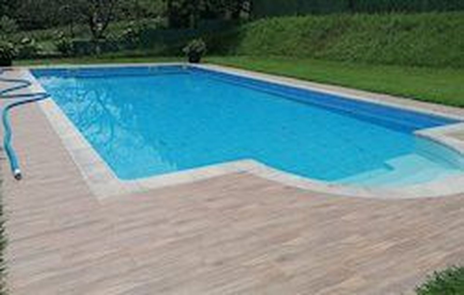 Imagen de archivo de una piscina.