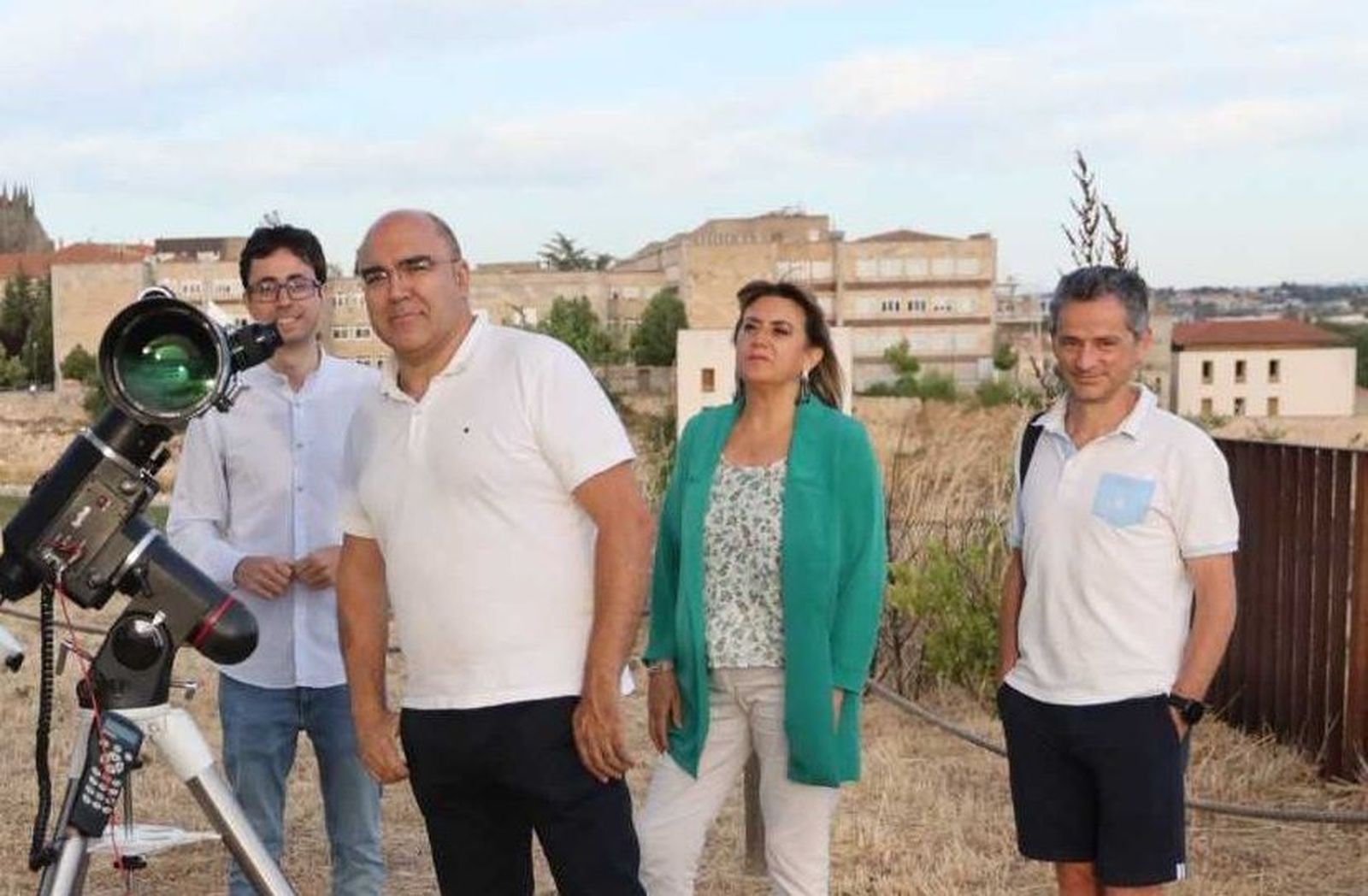 Observación astronómica desde el Cerro de San Vicente