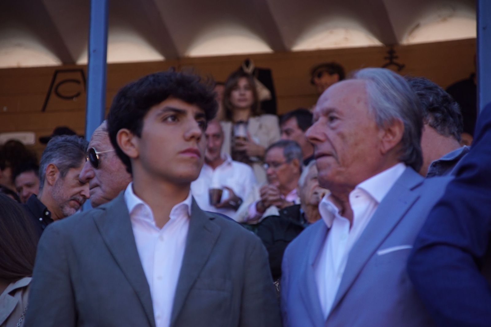 Así ha vivido la afición salmantina el adiós a la feria desde los tendidos: imágenes del ambiente en la corrida concurso