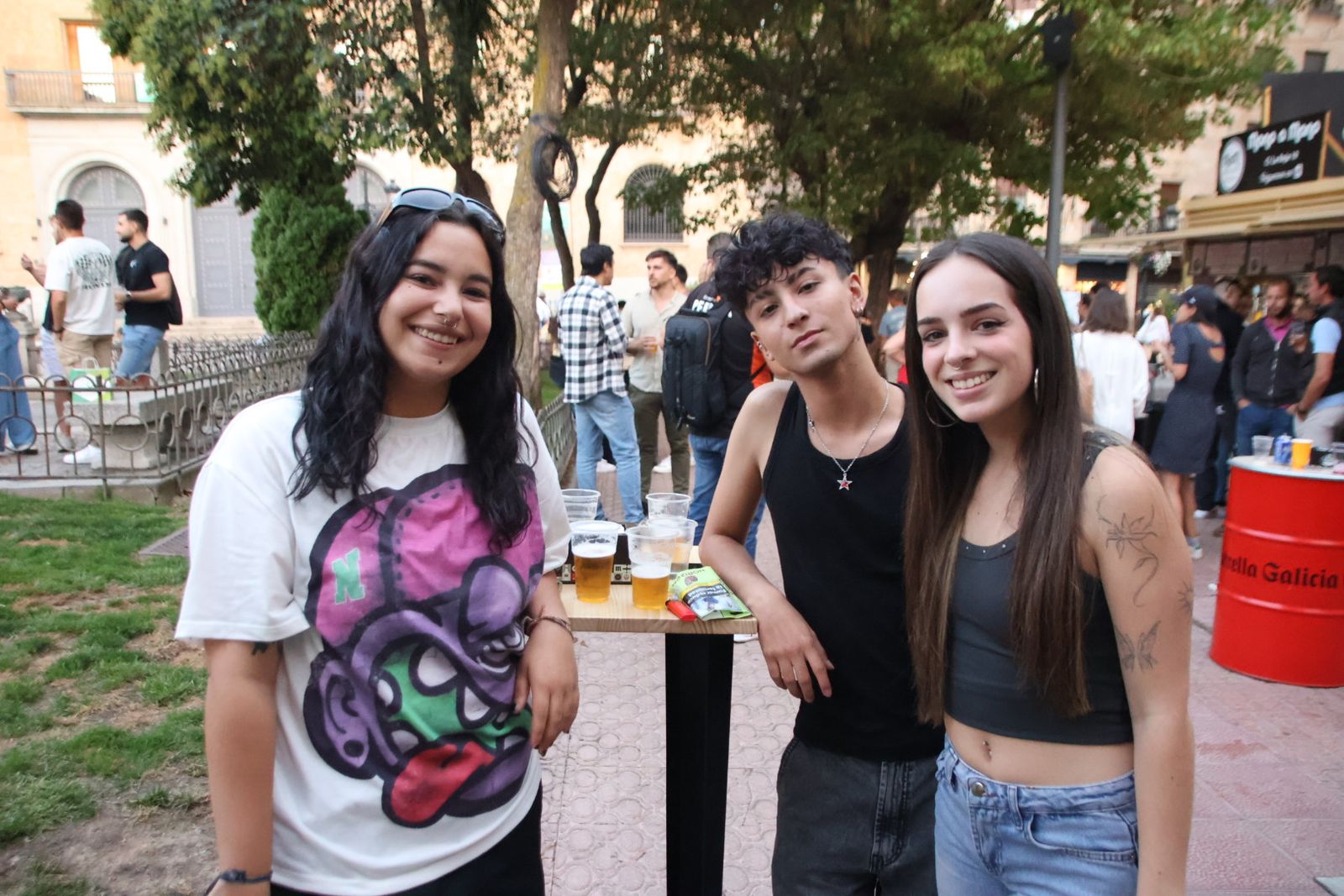 Ambiente de las casetas el  jueves por la tarde noche
