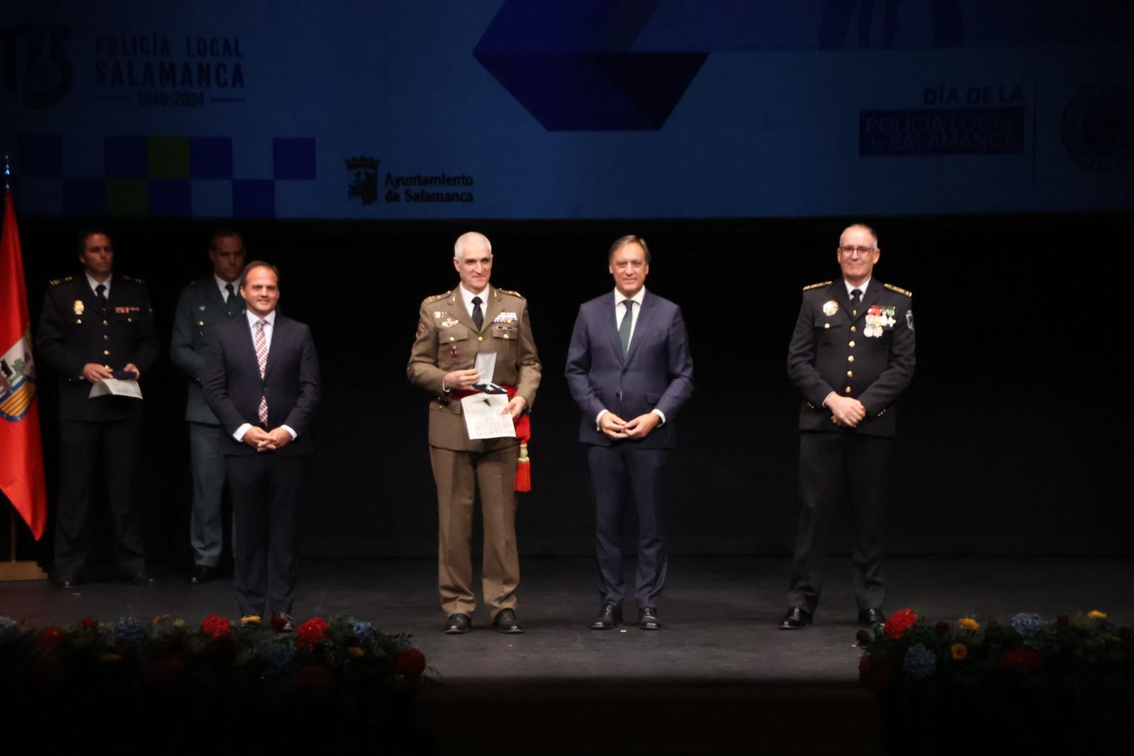 Día de la Policía Local en el Teatro Liceo
