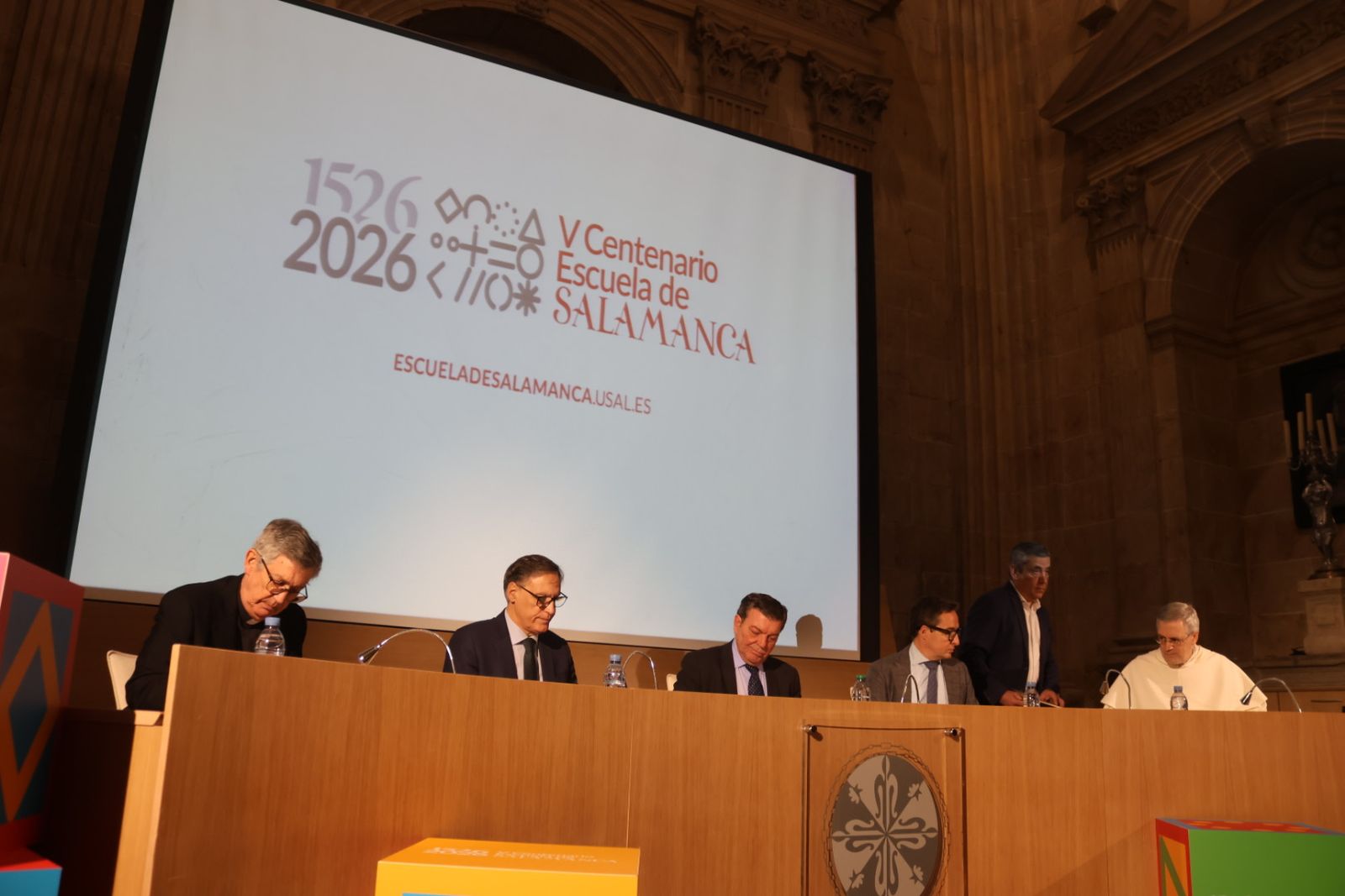 Firma del protocolo de intenciones con motivo de la conmemoración del V Centenario de la Escuela de Salamanca