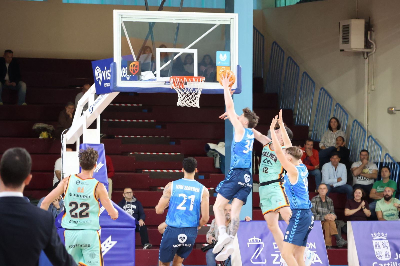 GALERÍA | El CB Zamora recibe en el Ángel Nieto al Basket Mallorca Palma en busca de la victoria