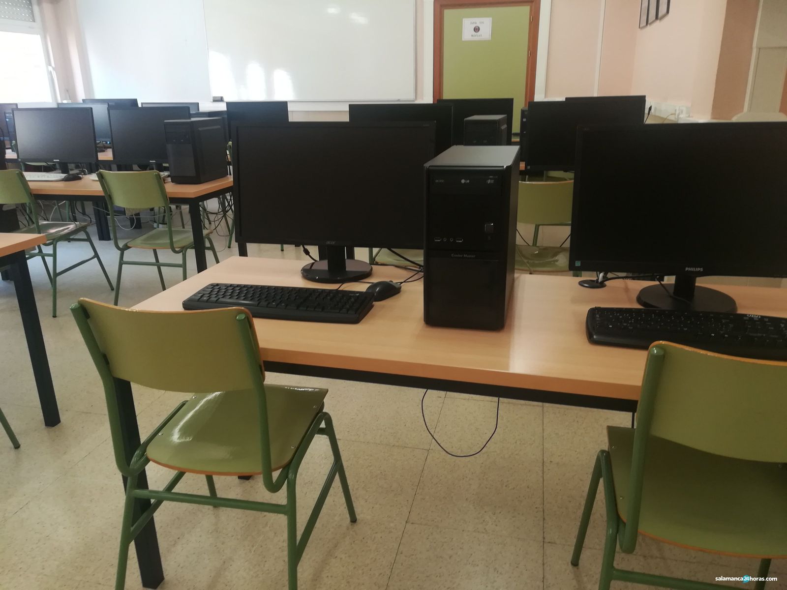 Colegio coronavirus aula (31)