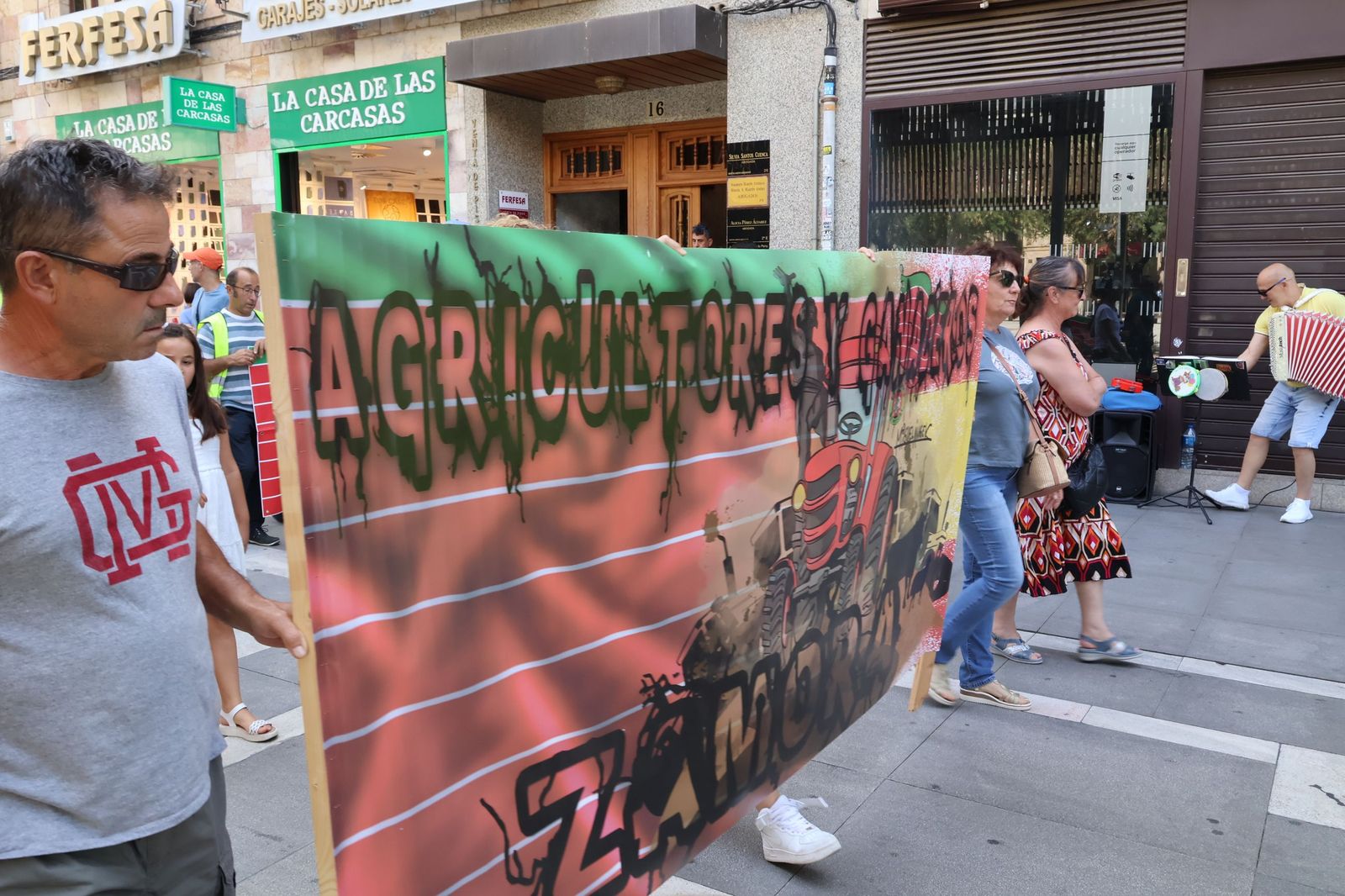 Marcha silenciosa en homenaje a David Lafoz (42).JPG