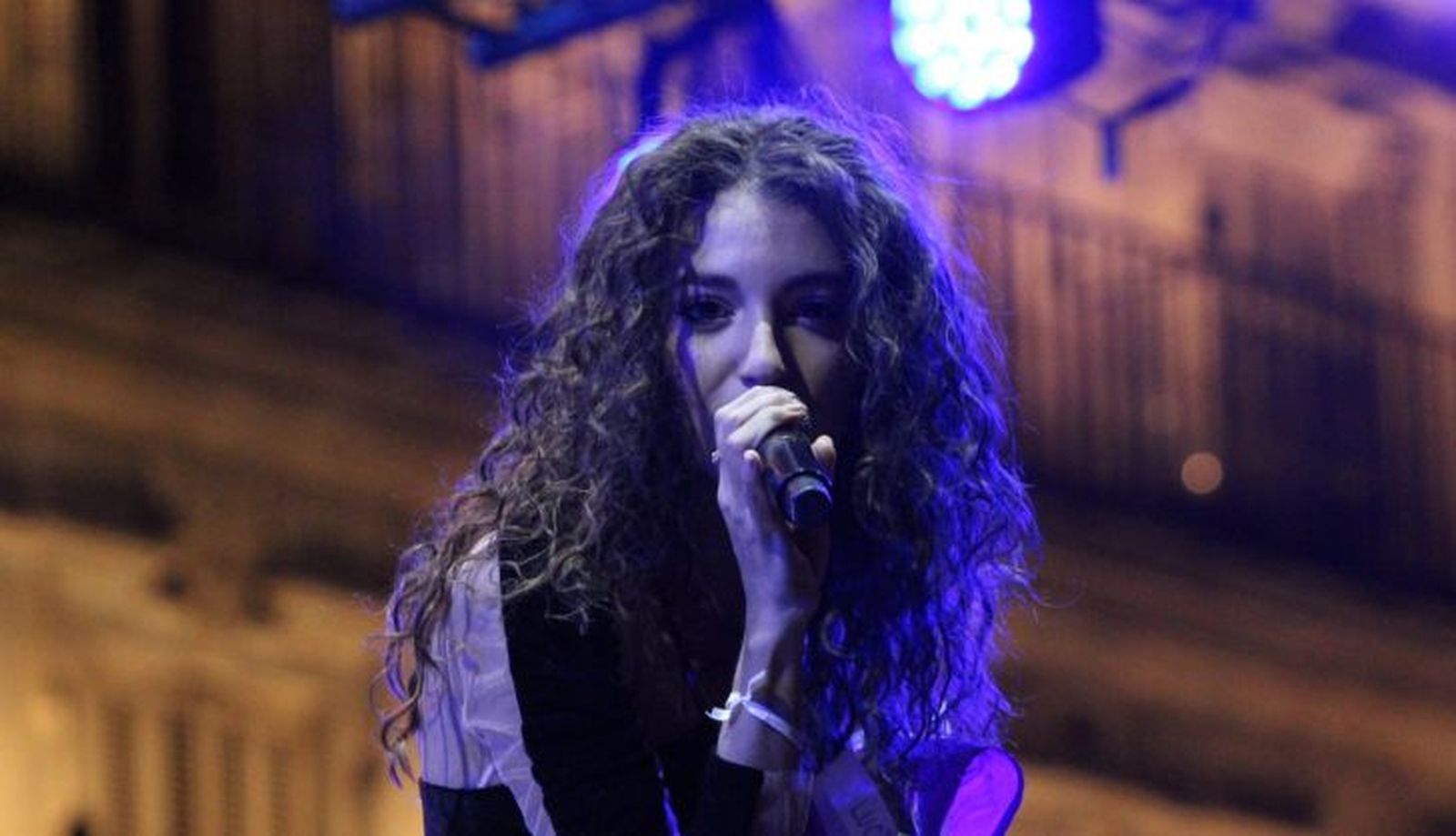 Concierto de Ana Guerra en la Plaza Mayor de Salamanca 