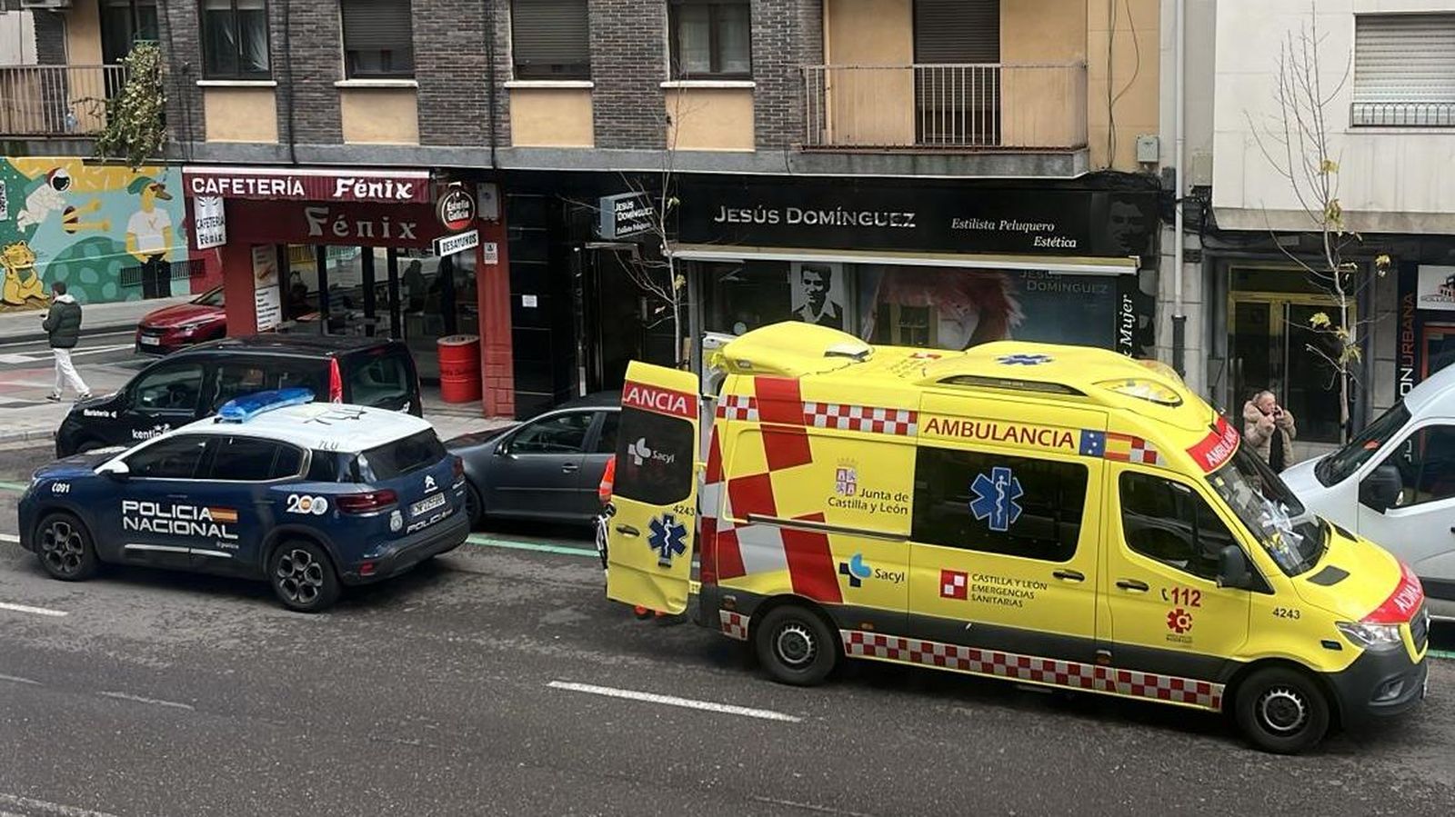 Un violento tirón de bolso deja herida a una mujer de 84 años en la avenida de Villamayor