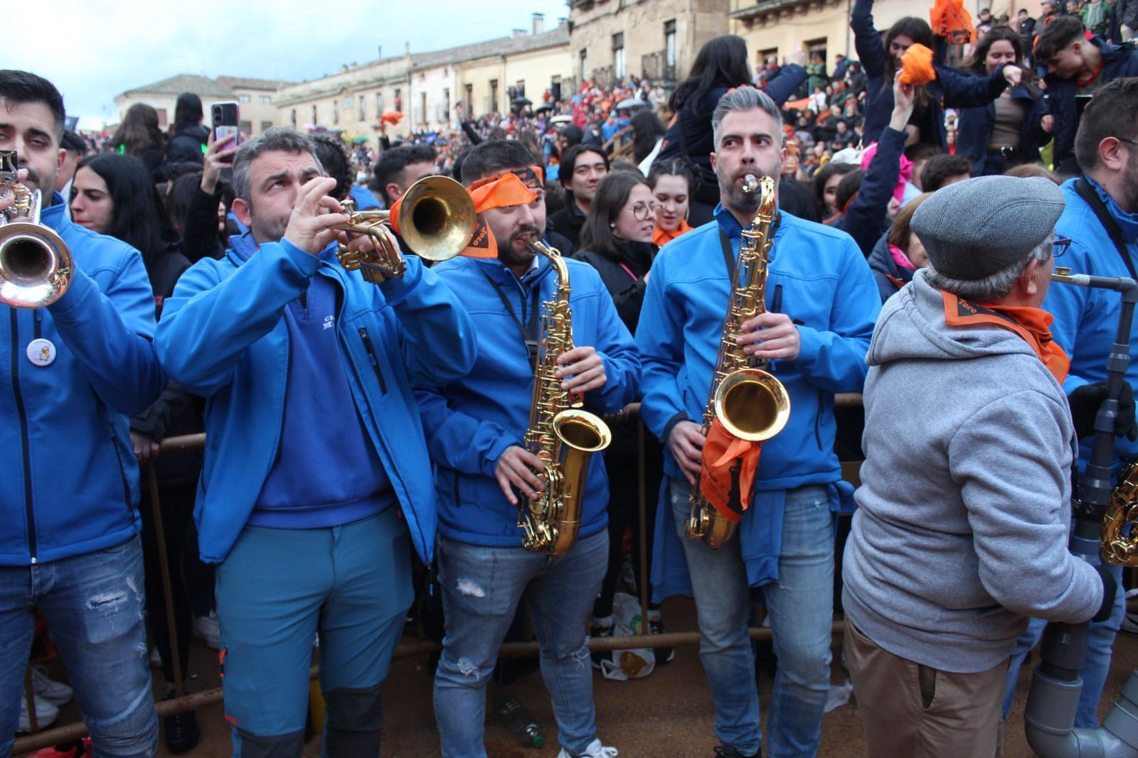 whatsapp-image-2024-02-09-at-18-44-05