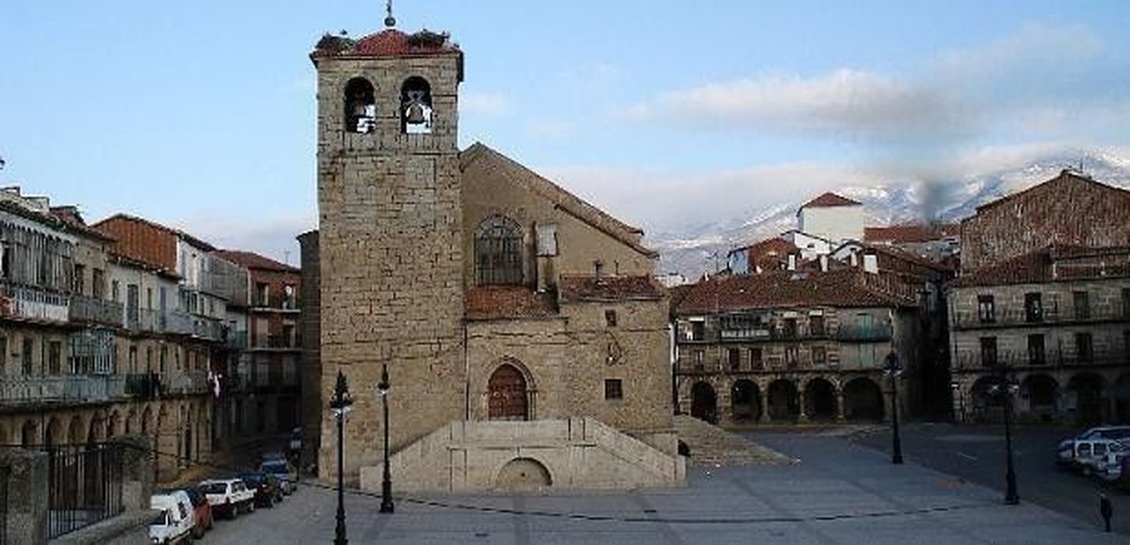 El PSOE denuncia la subida de impuestos como la contribución y el autobús