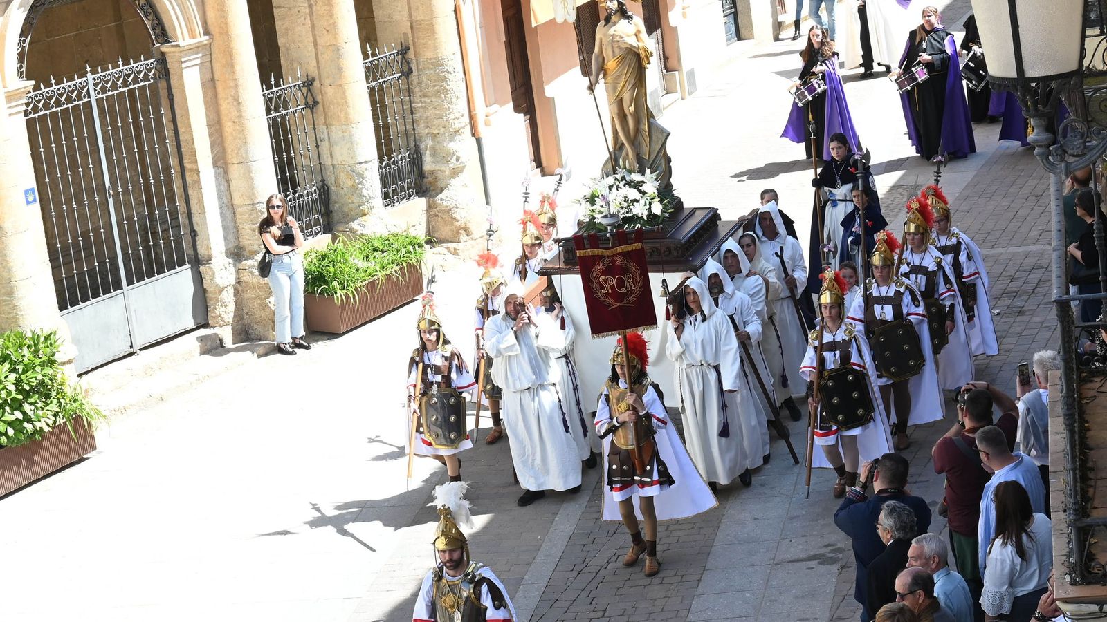 Encuentro de Jesús Resucitado con la Virgen en la procesión de la Pascua de Resurrección en Ciudad Rodrigo
