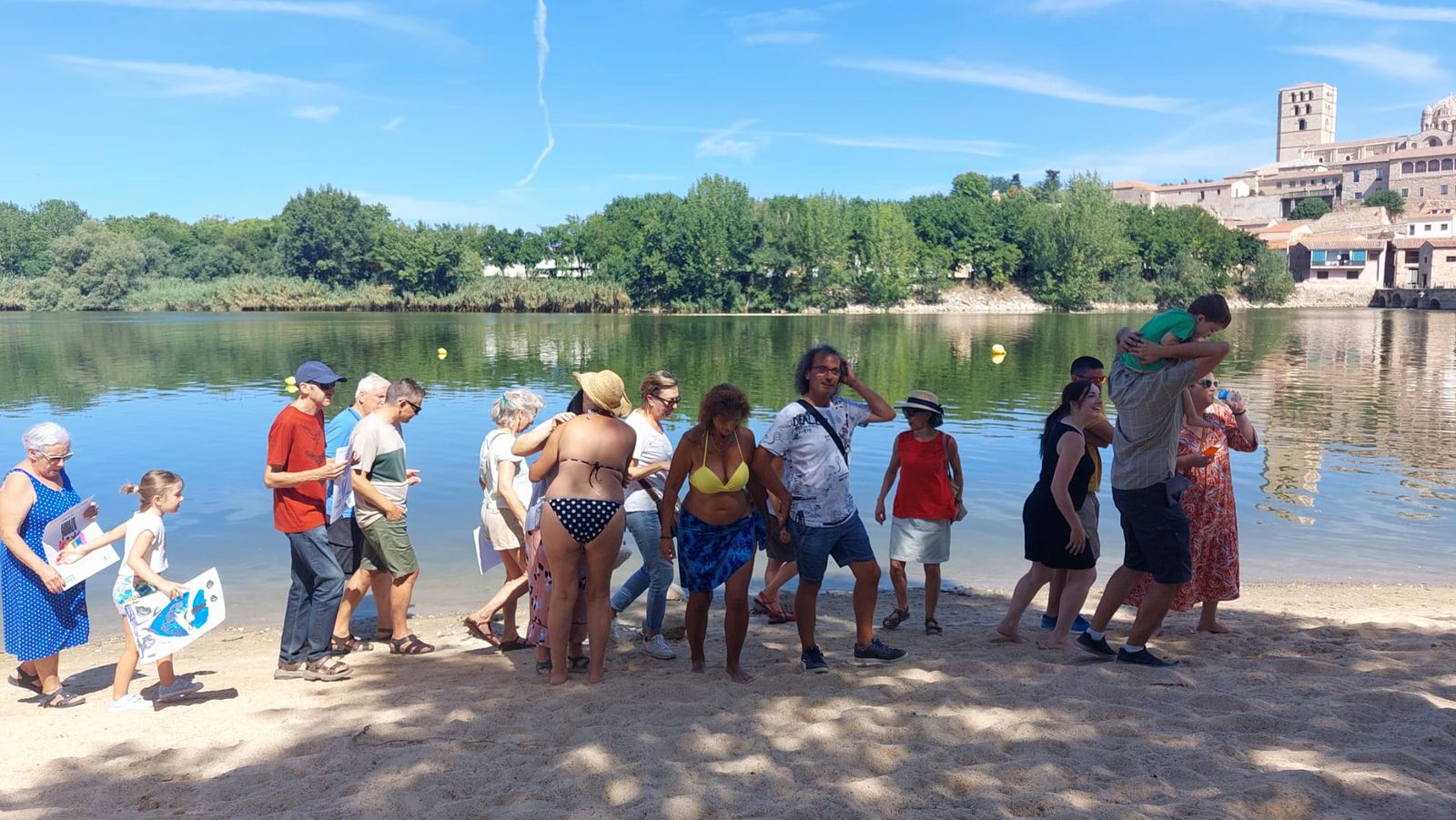 cadena-humana-por-el-agua-en-los-pelambres-17