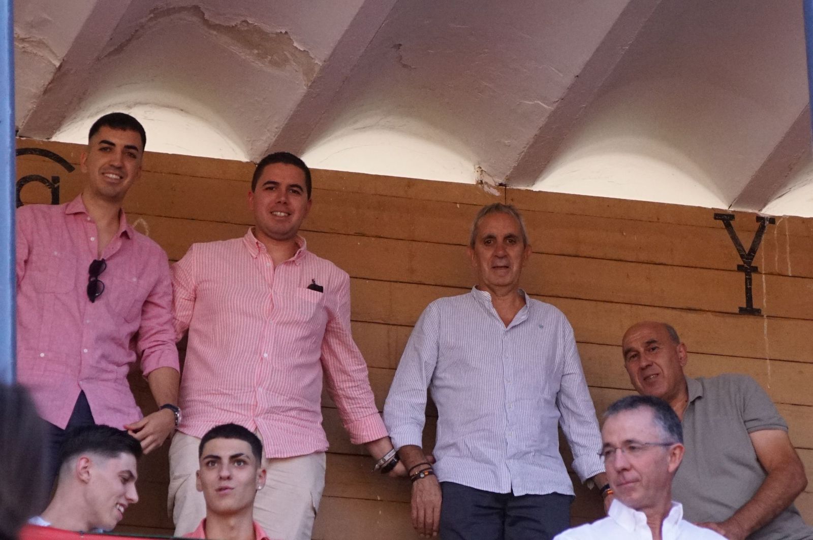 Así se ha vivido la primera corrida de la feria 2025 en La Glorieta: imágenes del ambiente en los tendidos y en el patio de cuadrillas