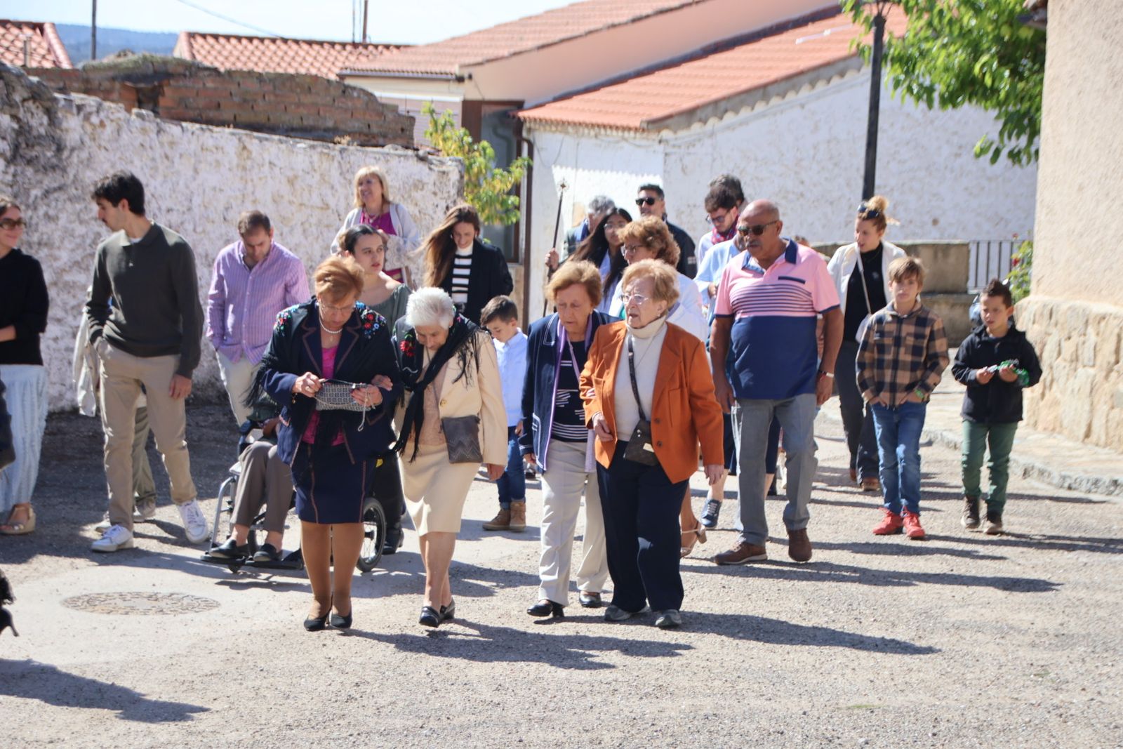 Misa en honor a San Miguel y bailes charros