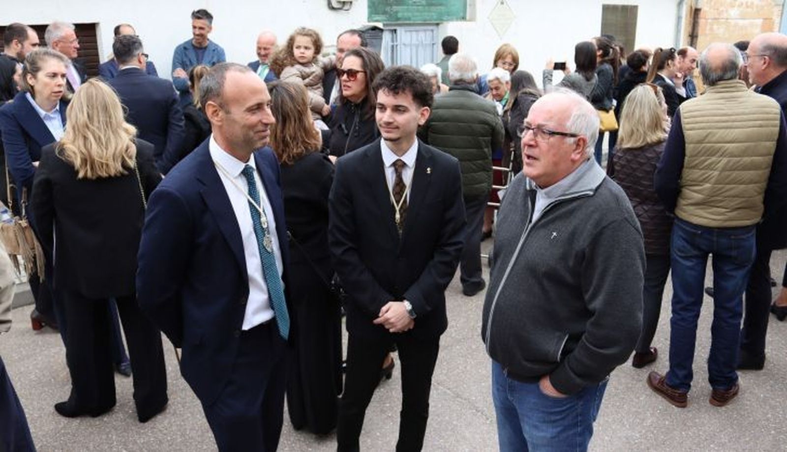 La Vellés, hijo predilecto Enrique Almaraz (6)