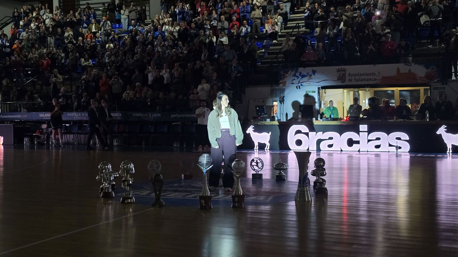 Perfumerías Avenida – Estudiantes