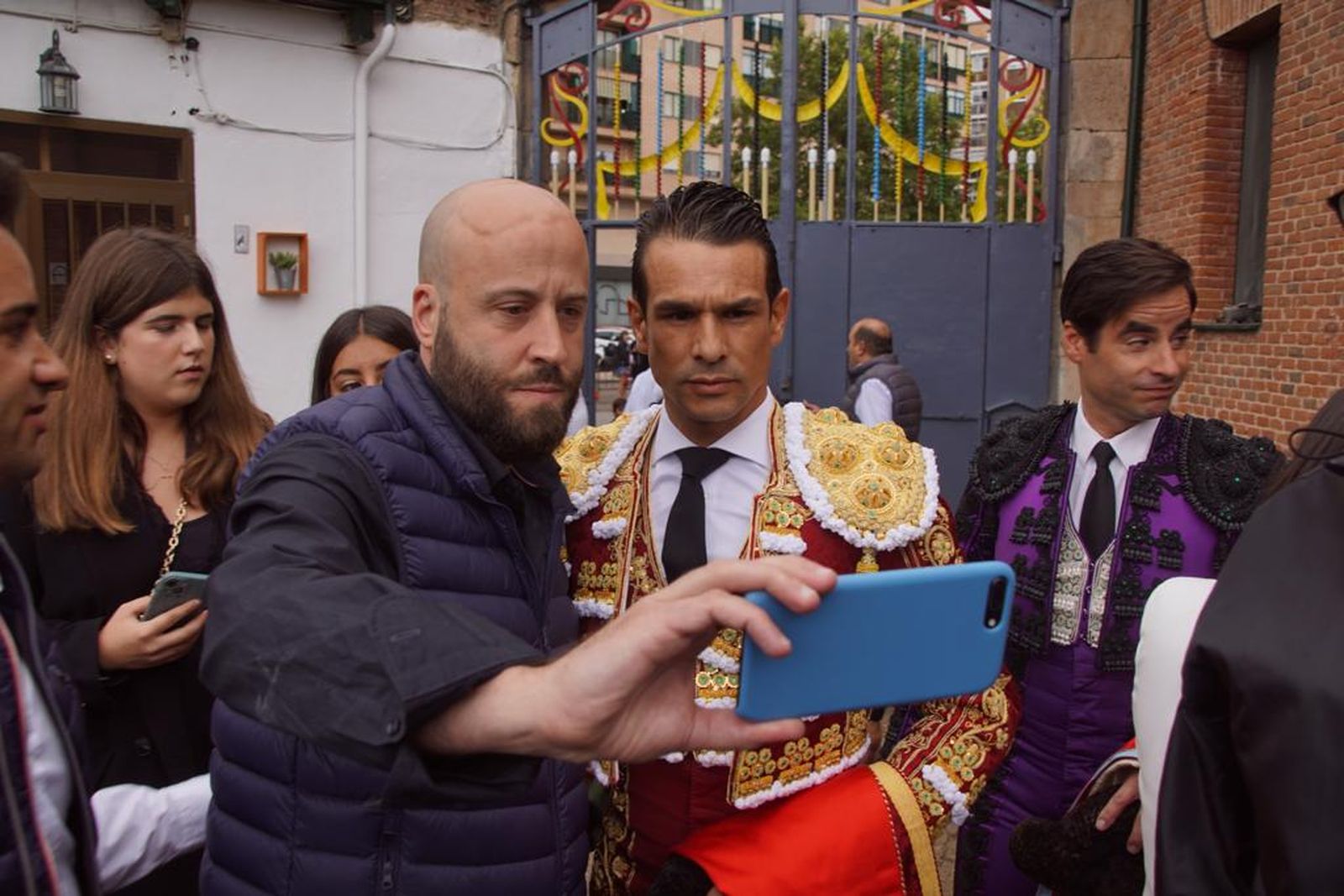 ambiente-en-el-patio-de-cuadrillas-de-la-glorieta-sabado-16-de-septiembre-49