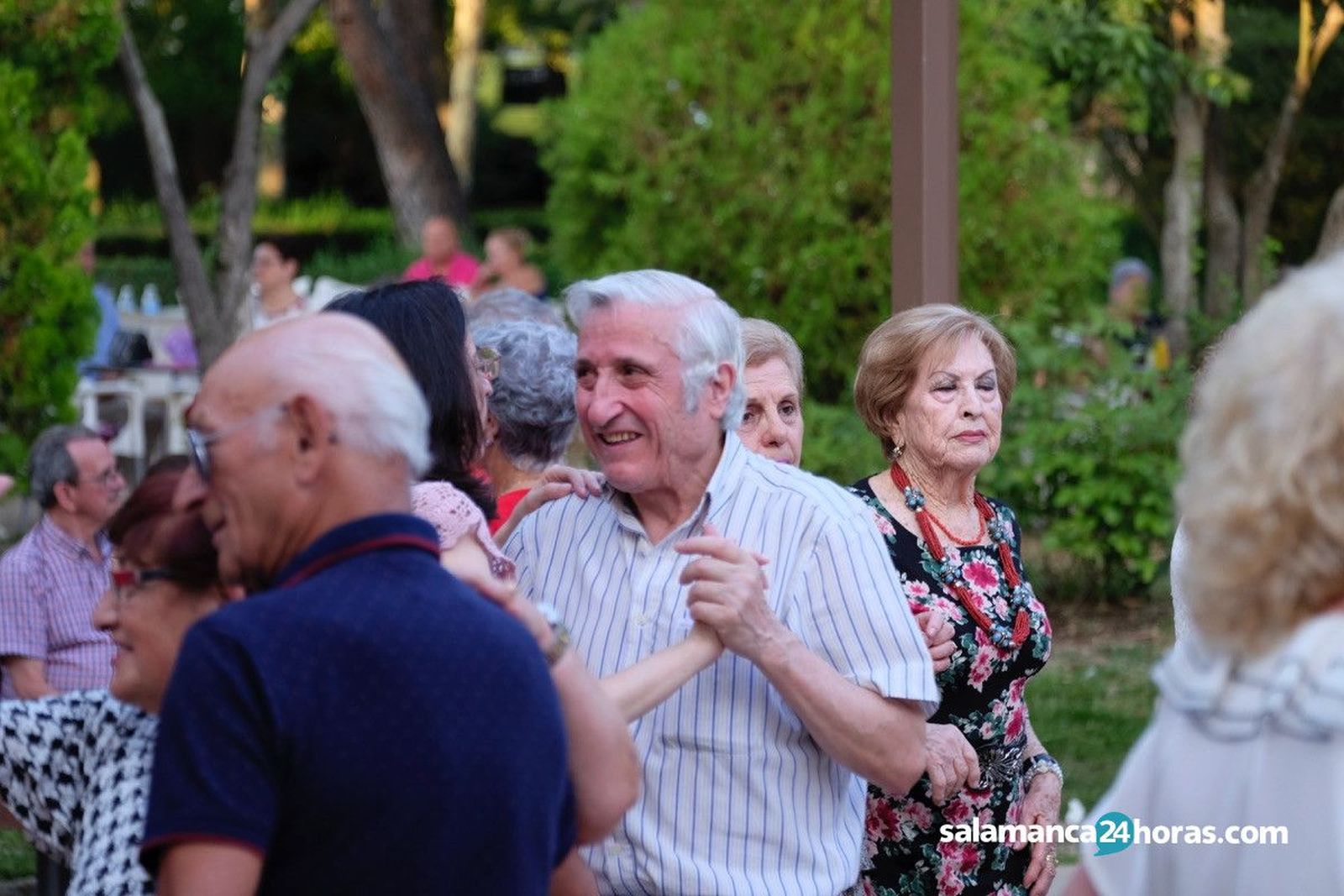 Baile mayores tono9824