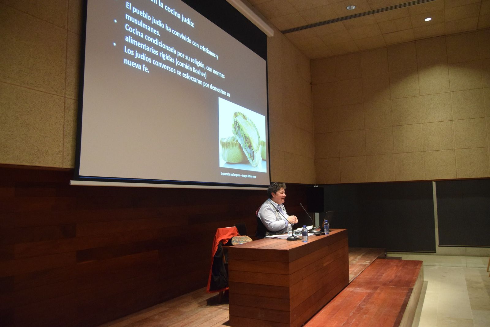 conferencia-sobre-la-importancia-del-cordero-en-las-religiones-5