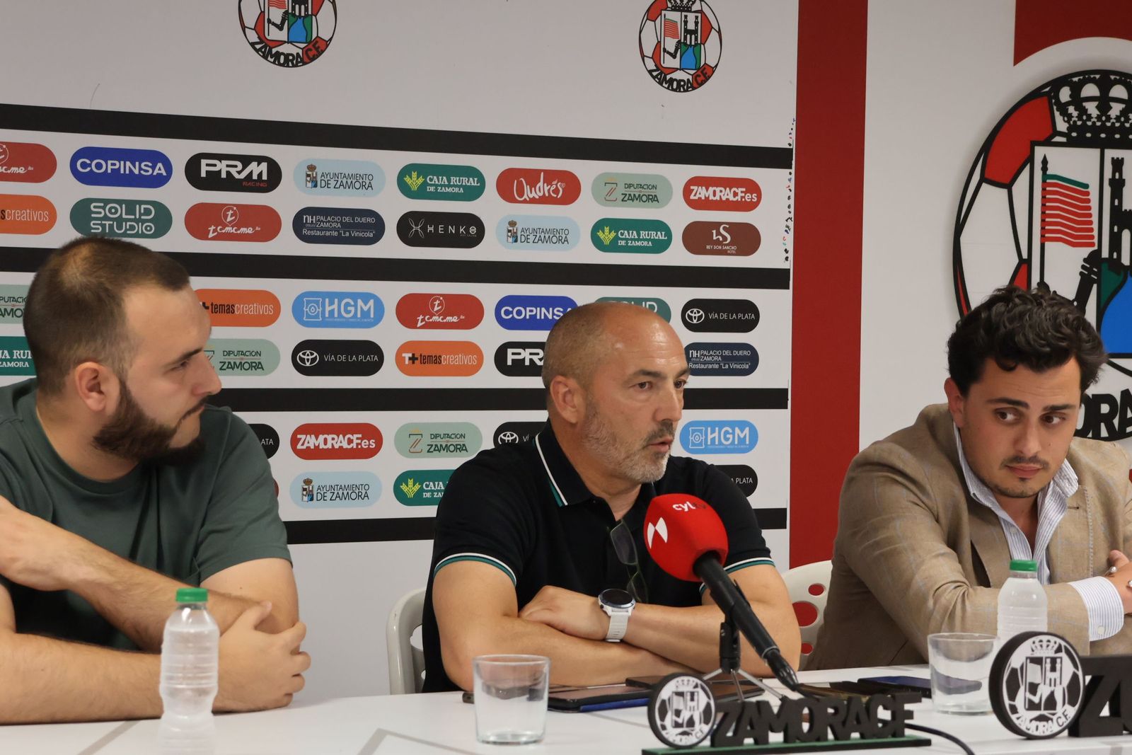 presentacion-de-juan-sabas-como-nuevo-tecnico-del-zcf-21