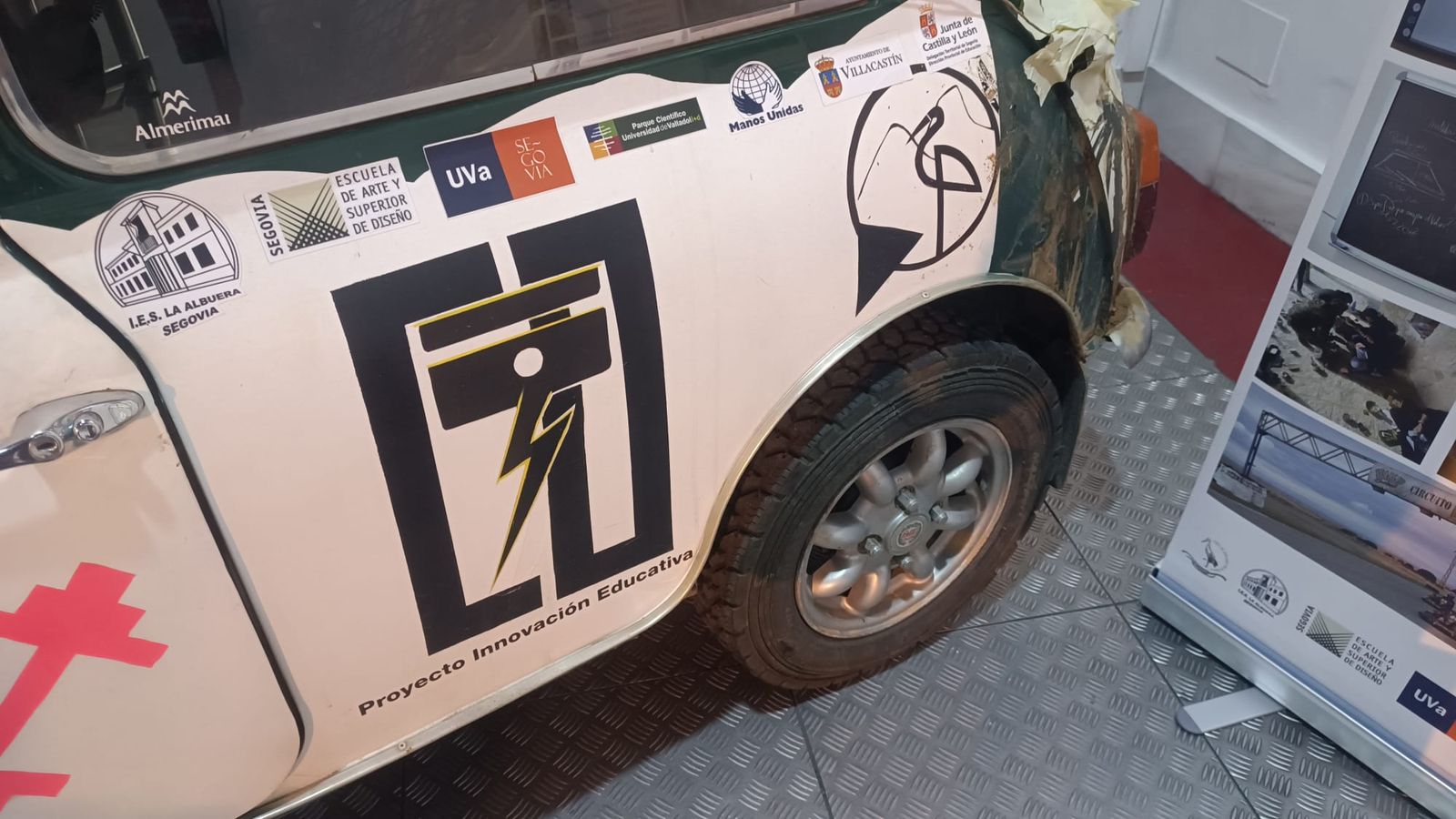 proyecto-educativo-de-la-sierra-al-desierto-con-un-mini-850-l-16