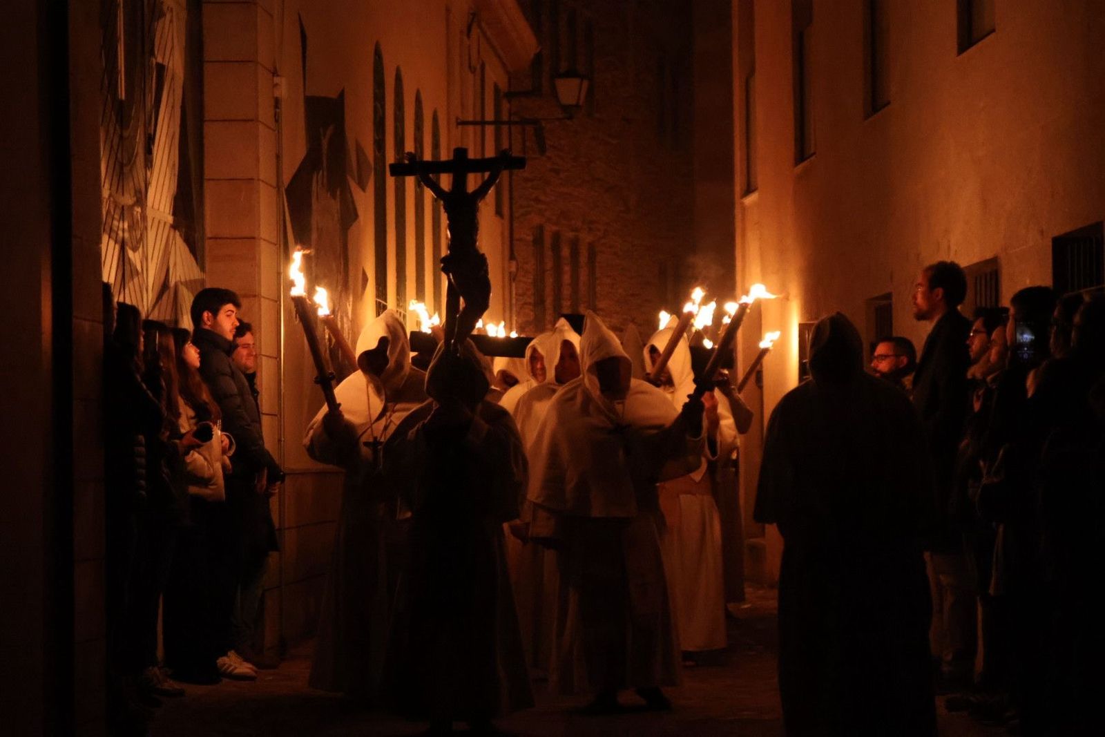 GALERÍA | Revive en imágenes la procesión de la Buena Muerte