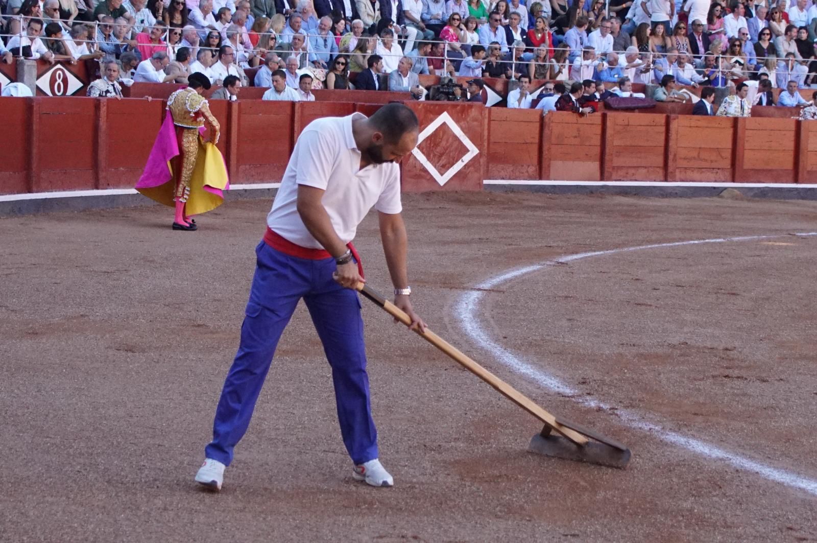 Así ha vivido la afición de La Glorieta el primer cartel de figuras de la feria: imágenes del ambiente en los tendidos y en el patio de cuadrillas